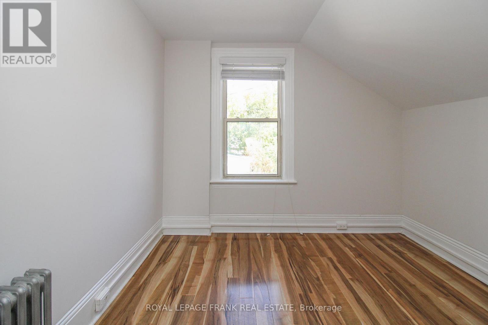 












140 ANTRIM STREET

,
Peterborough (Town Ward 3),




Ontario
K9H3G3

