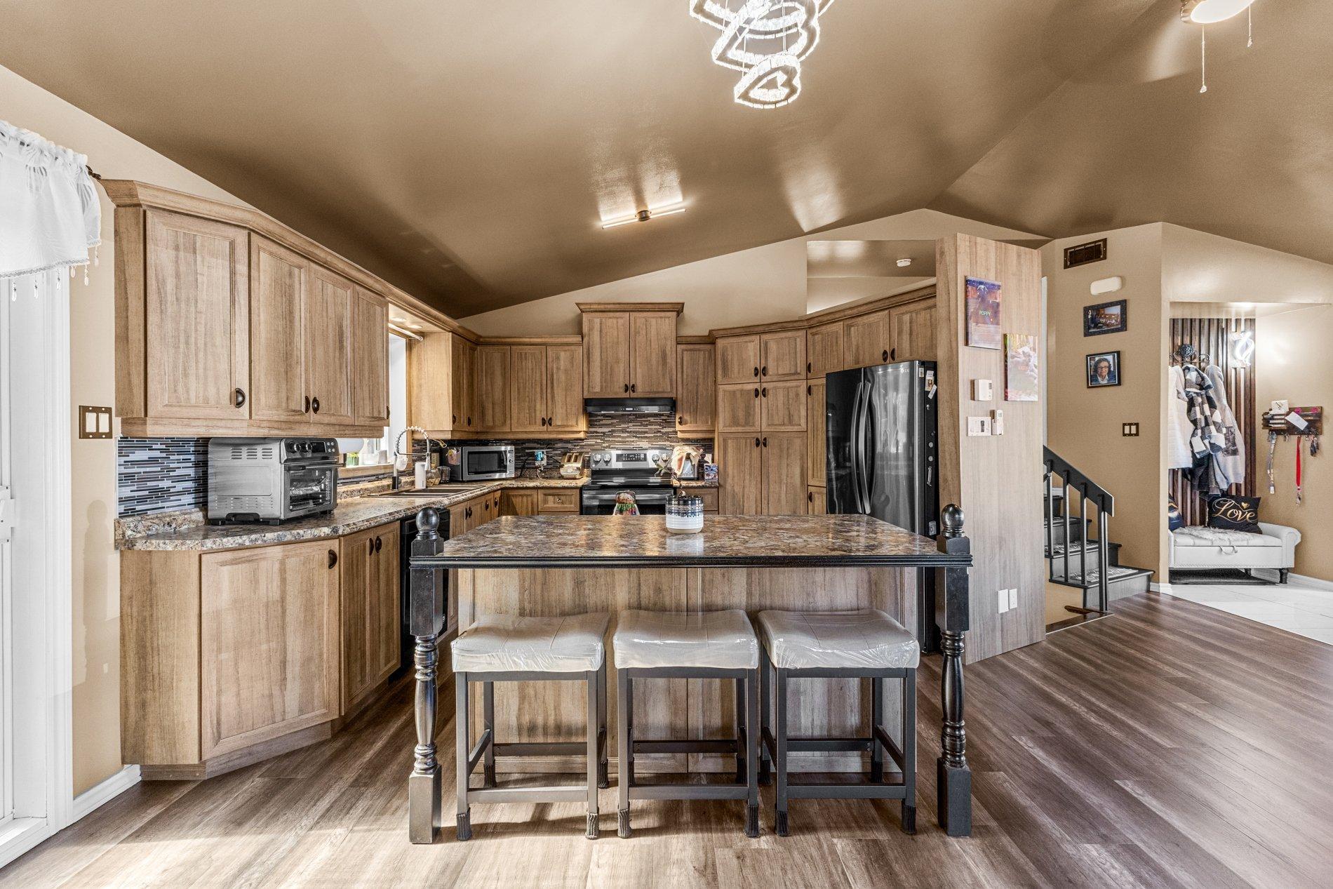 









83

 - 89


Rue Gilmore

,
Mont-Saint-Grégoire,




QC
J0J1K0

