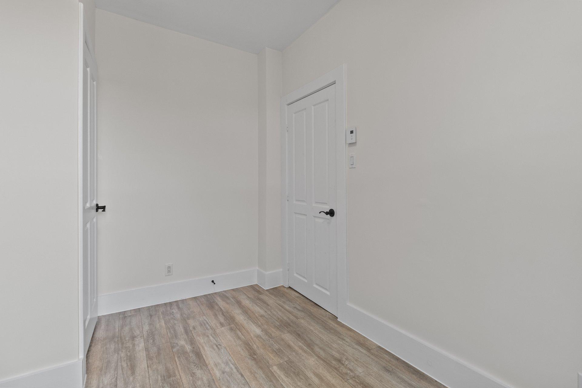 









8842


Rue Berri

,
Montréal (Ahuntsic-Cartierville),




QC
H2M1P6

