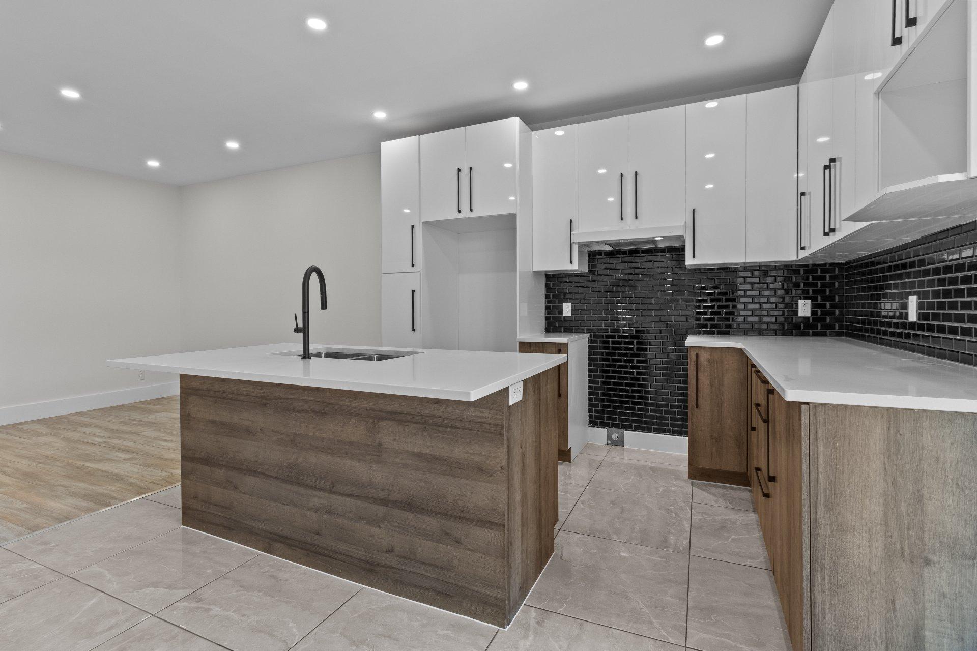 









8842


Rue Berri

,
Montréal (Ahuntsic-Cartierville),




QC
H2M1P6

