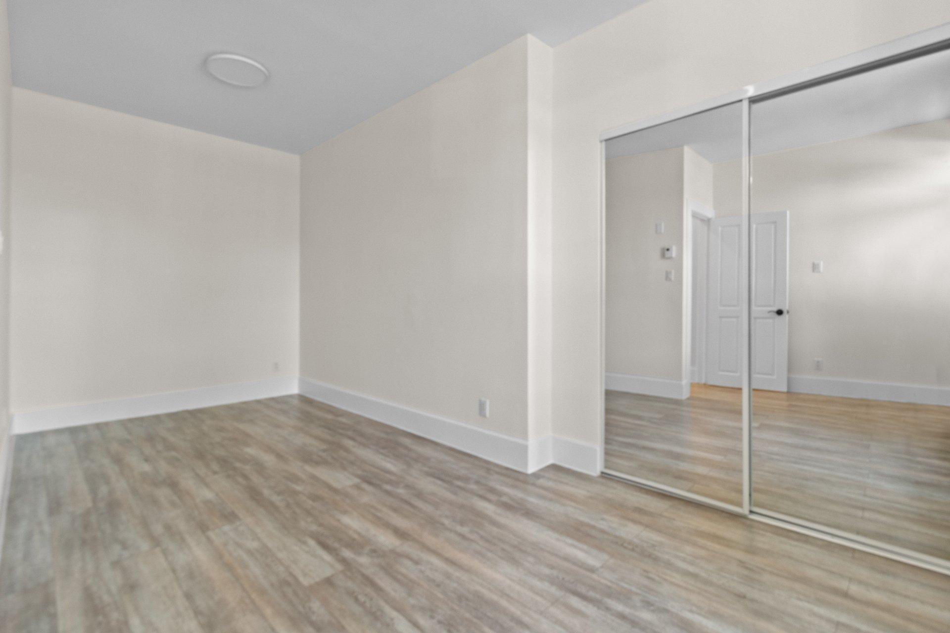 









8842


Rue Berri

,
Montréal (Ahuntsic-Cartierville),




QC
H2M1P6

