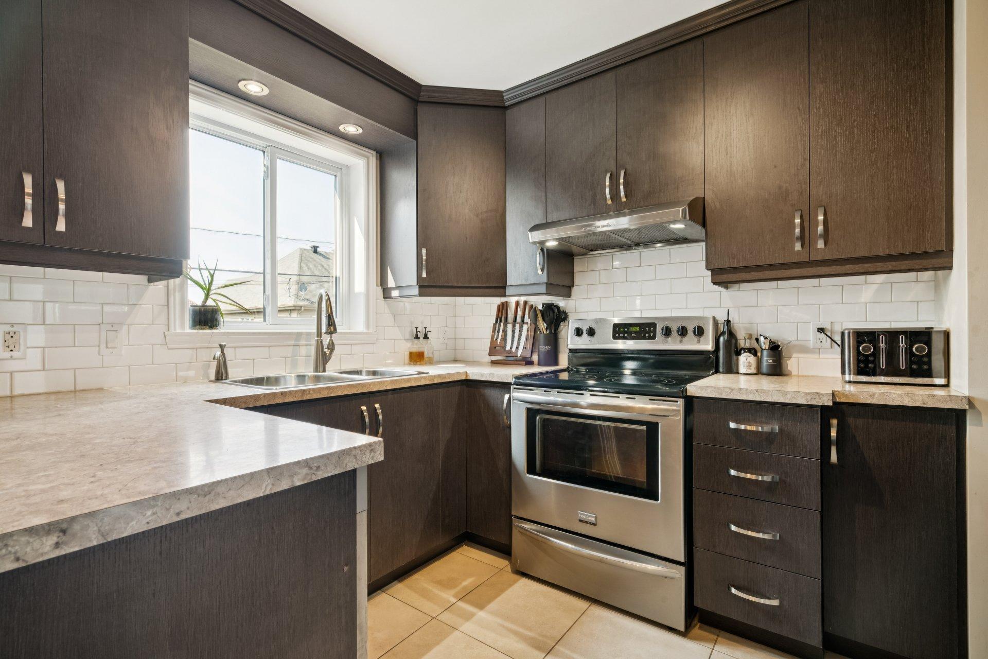 









150


Rue Amanda

,
Saint-Rémi,




QC
J0L2L0

