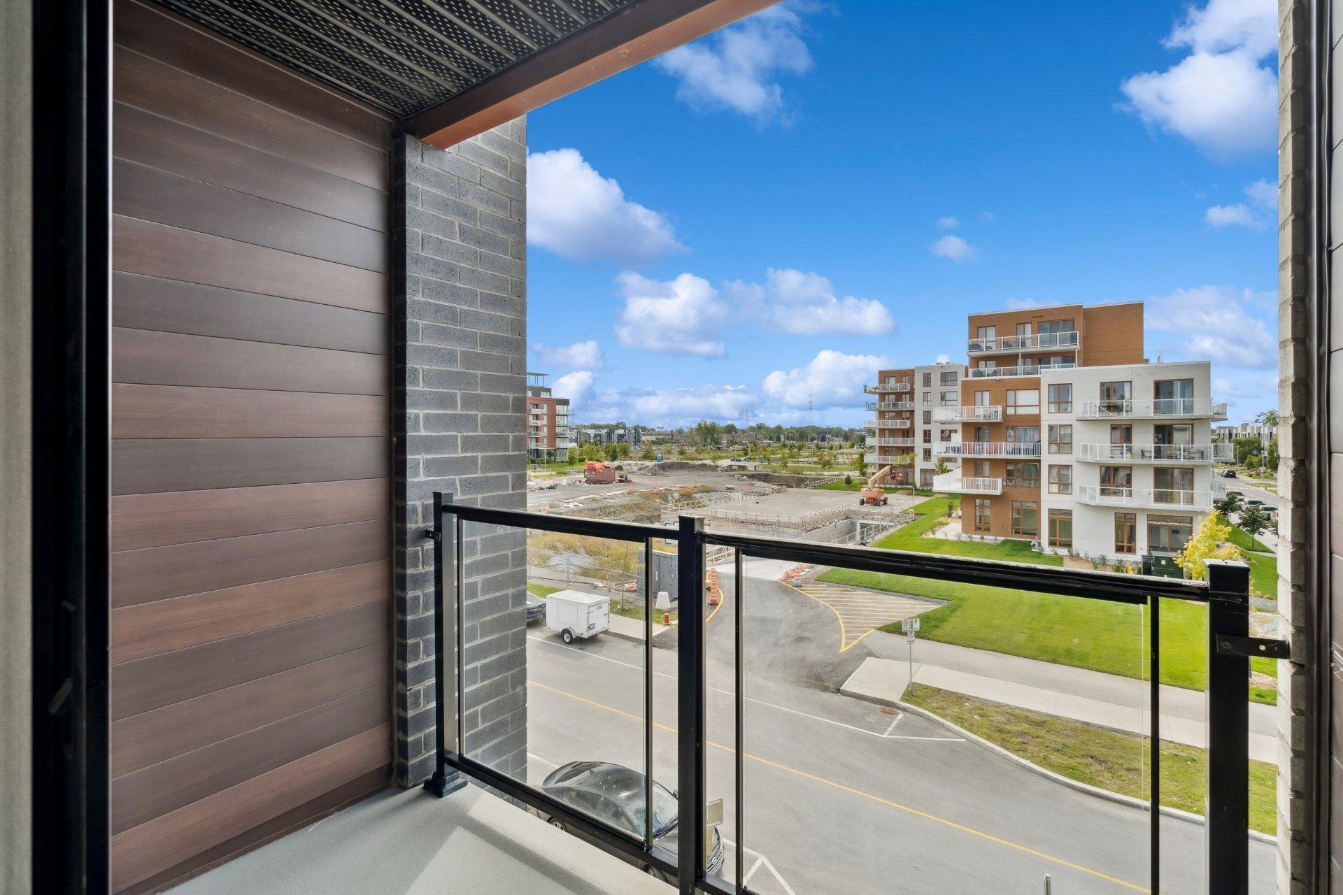 









346


Rue d'Émeraude

,
Candiac,




QC
J5R0S1

