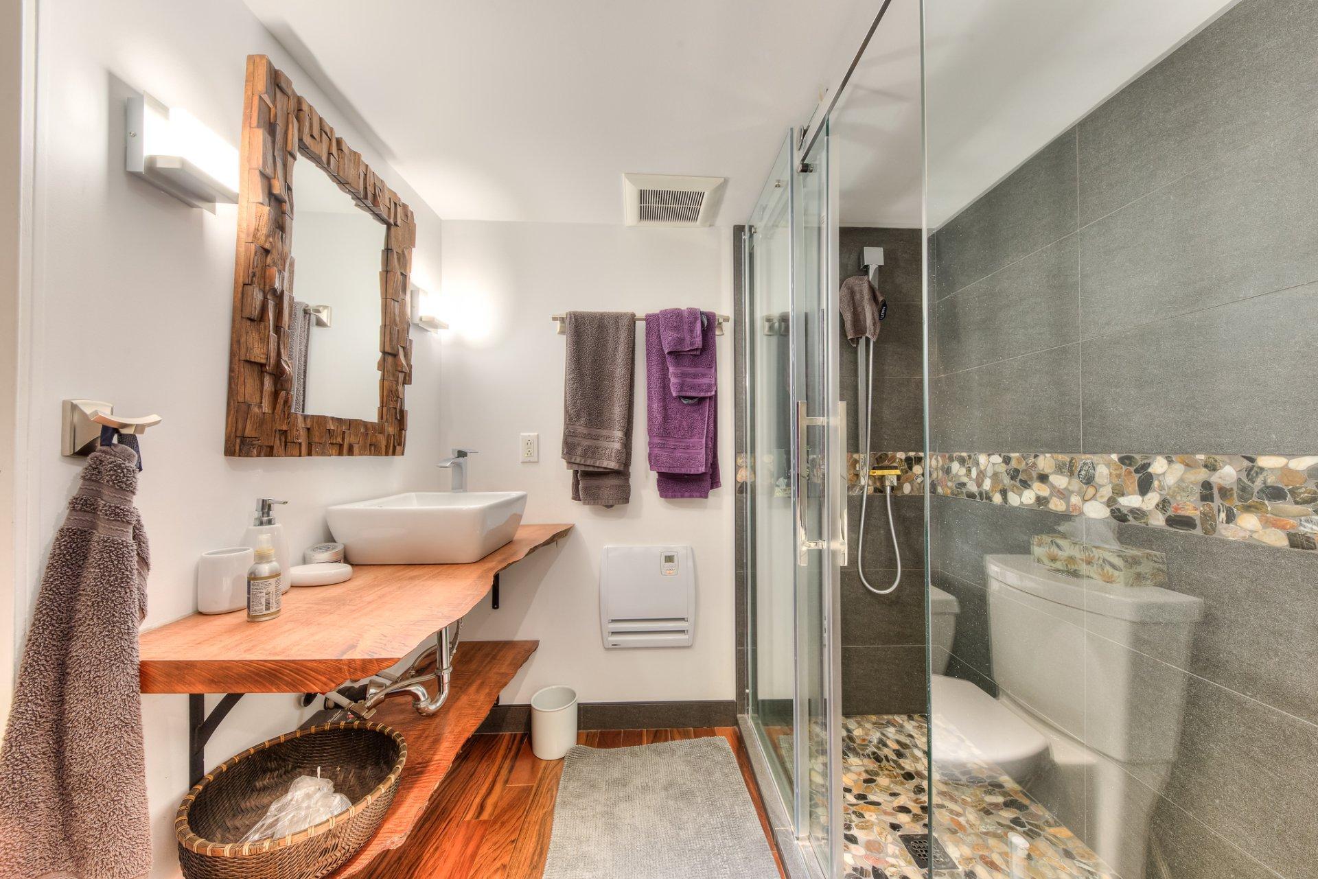 









5440


15e Avenue

, 1,
Montréal (Rosemont/La Petite-Patrie),




QC
H1X2T8

