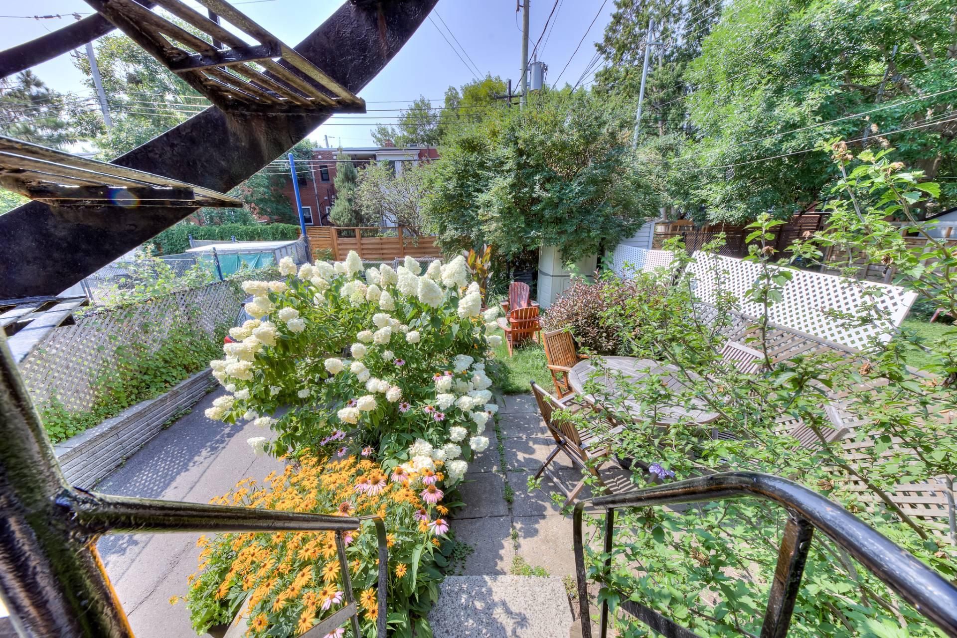 









5440


15e Avenue

, 1,
Montréal (Rosemont/La Petite-Patrie),




QC
H1X2T8

