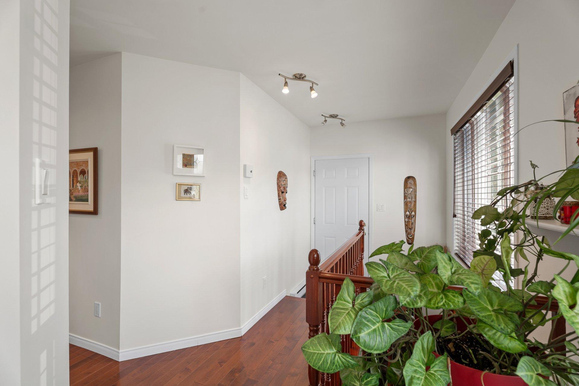 









130


Rue Marguerite

,
Sainte-Agathe-des-Monts,




QC
J8C3L7

