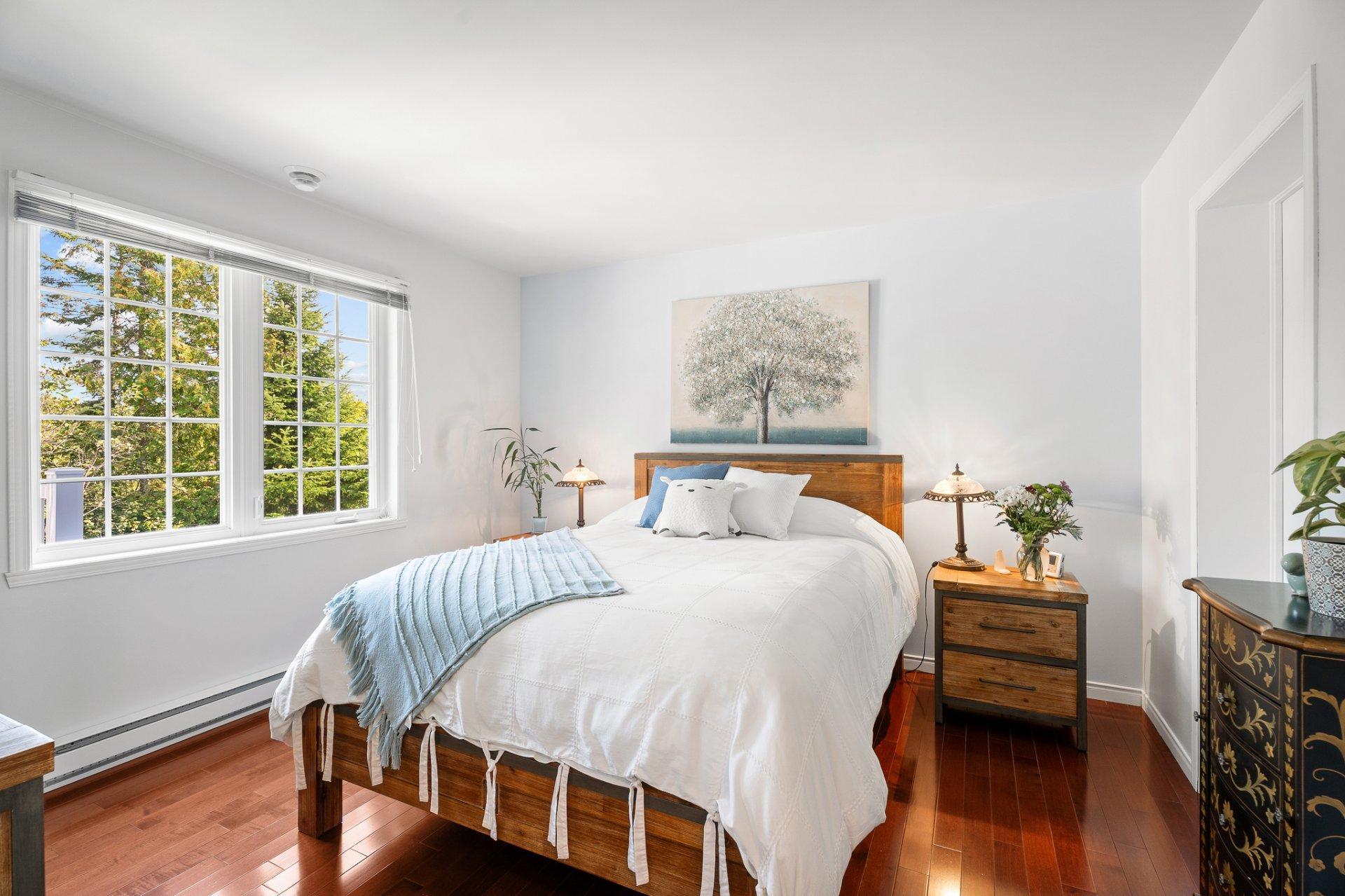 









130


Rue Marguerite

,
Sainte-Agathe-des-Monts,




QC
J8C3L7

