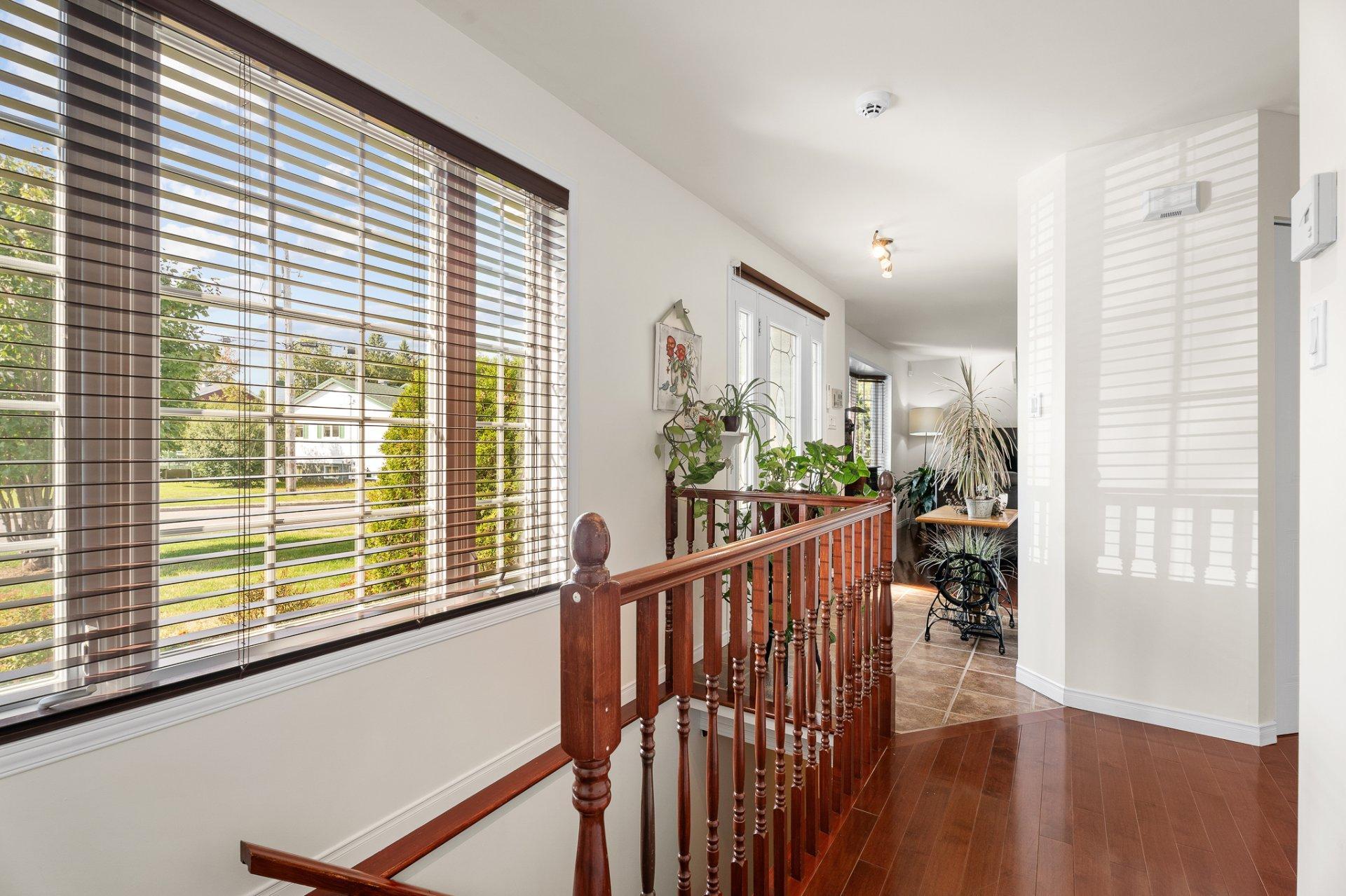 









130


Rue Marguerite

,
Sainte-Agathe-des-Monts,




QC
J8C3L7

