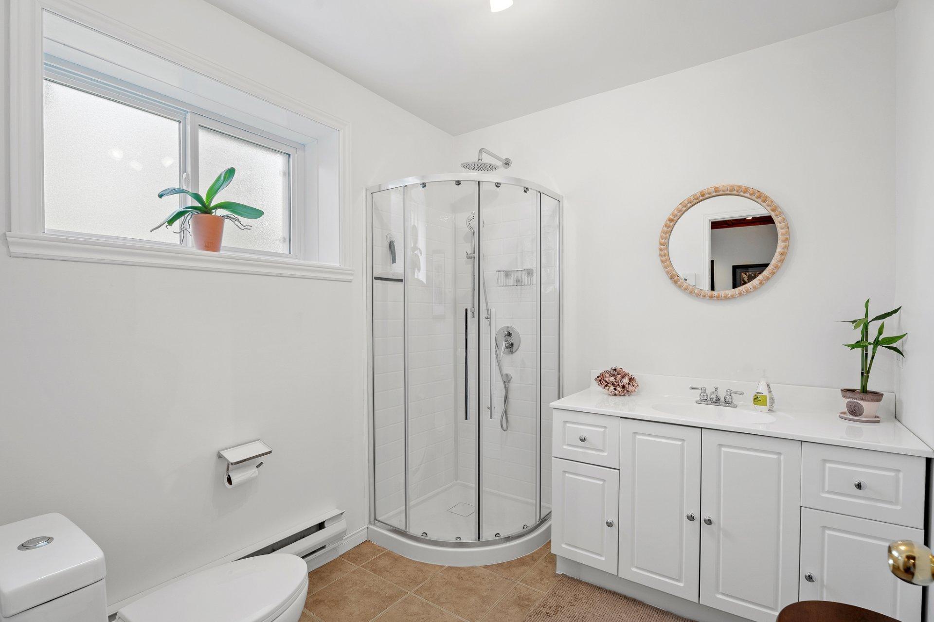 









130


Rue Marguerite

,
Sainte-Agathe-des-Monts,




QC
J8C3L7

