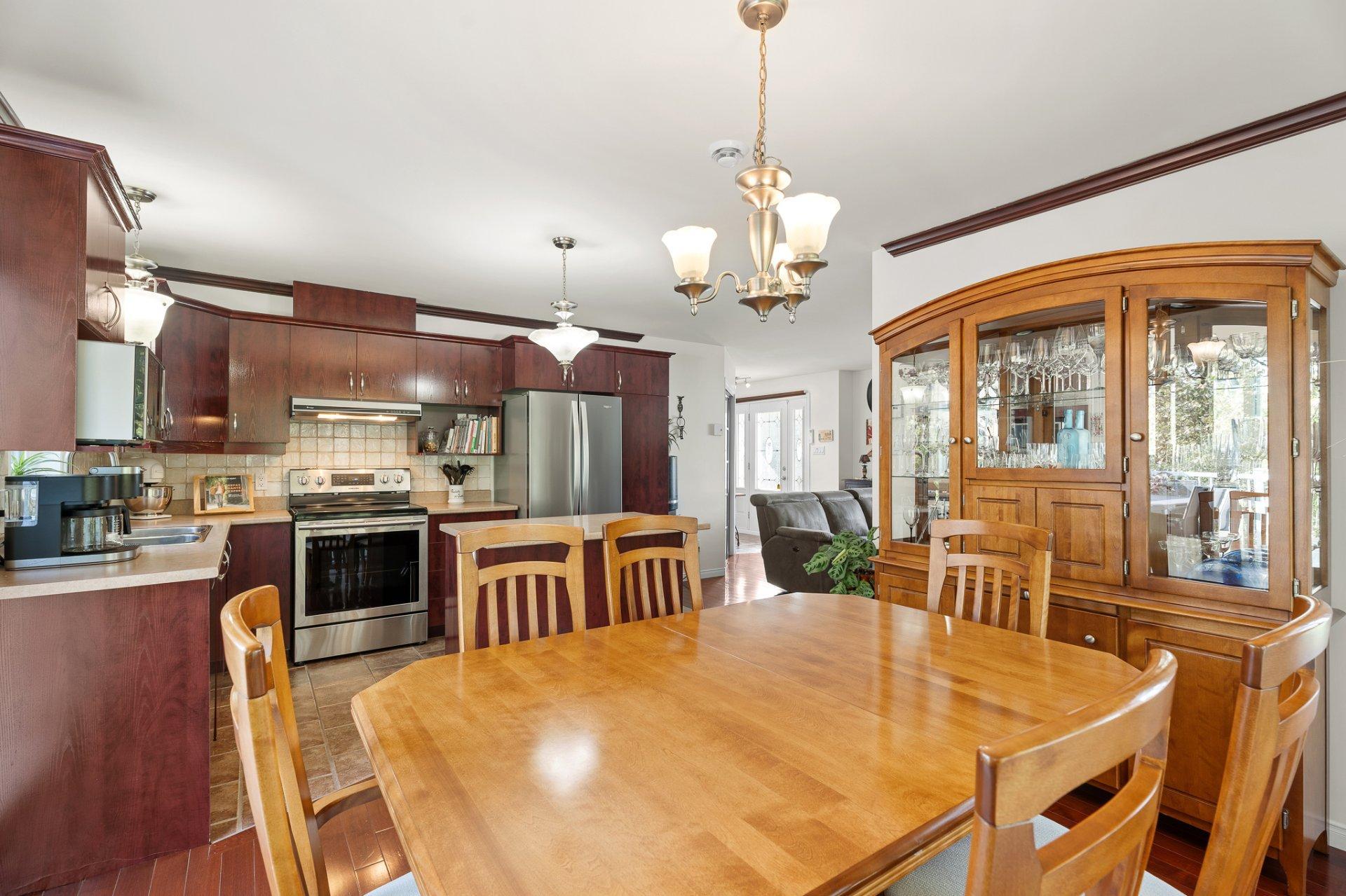 









130


Rue Marguerite

,
Sainte-Agathe-des-Monts,




QC
J8C3L7

