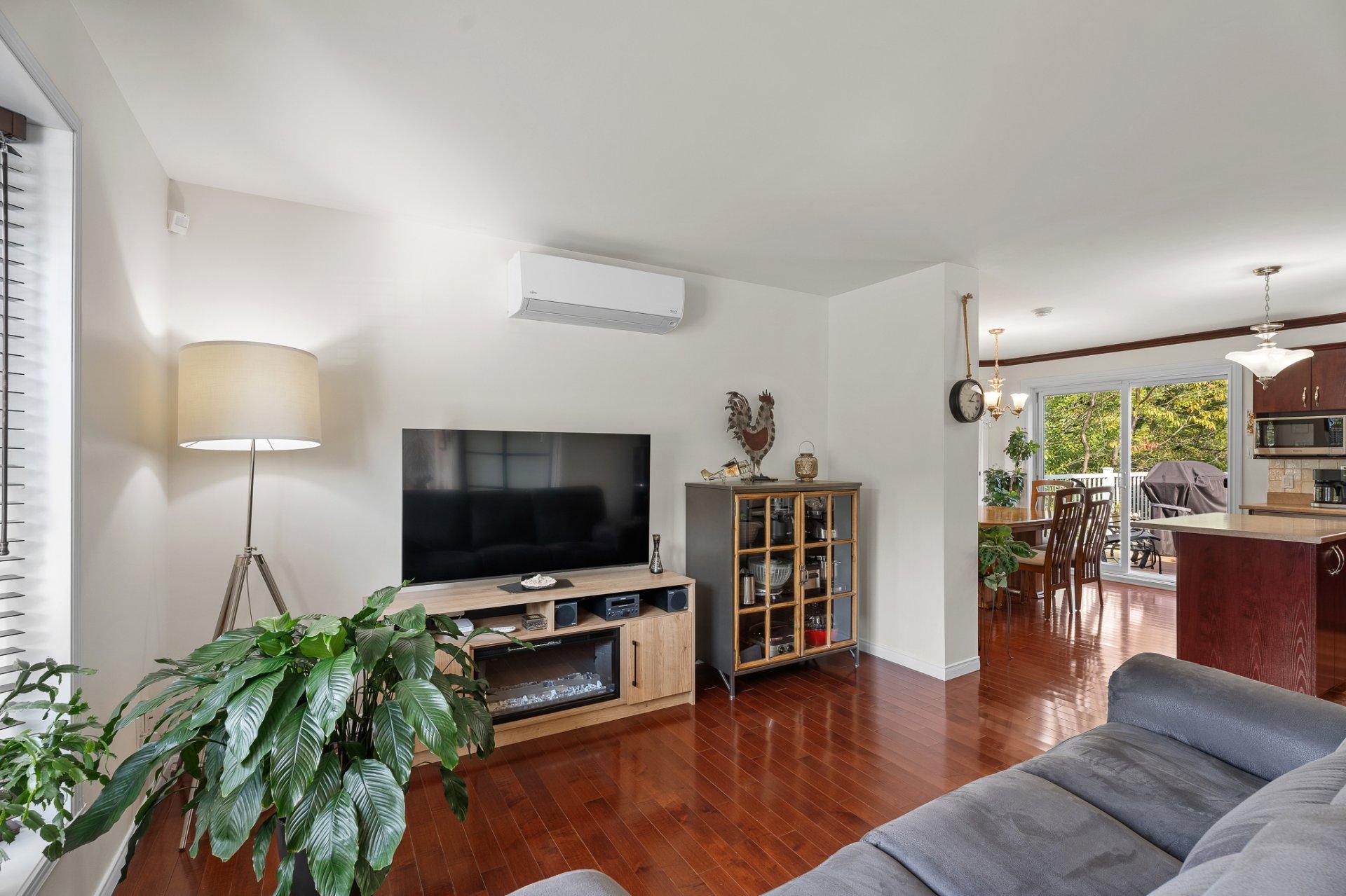 









130


Rue Marguerite

,
Sainte-Agathe-des-Monts,




QC
J8C3L7

