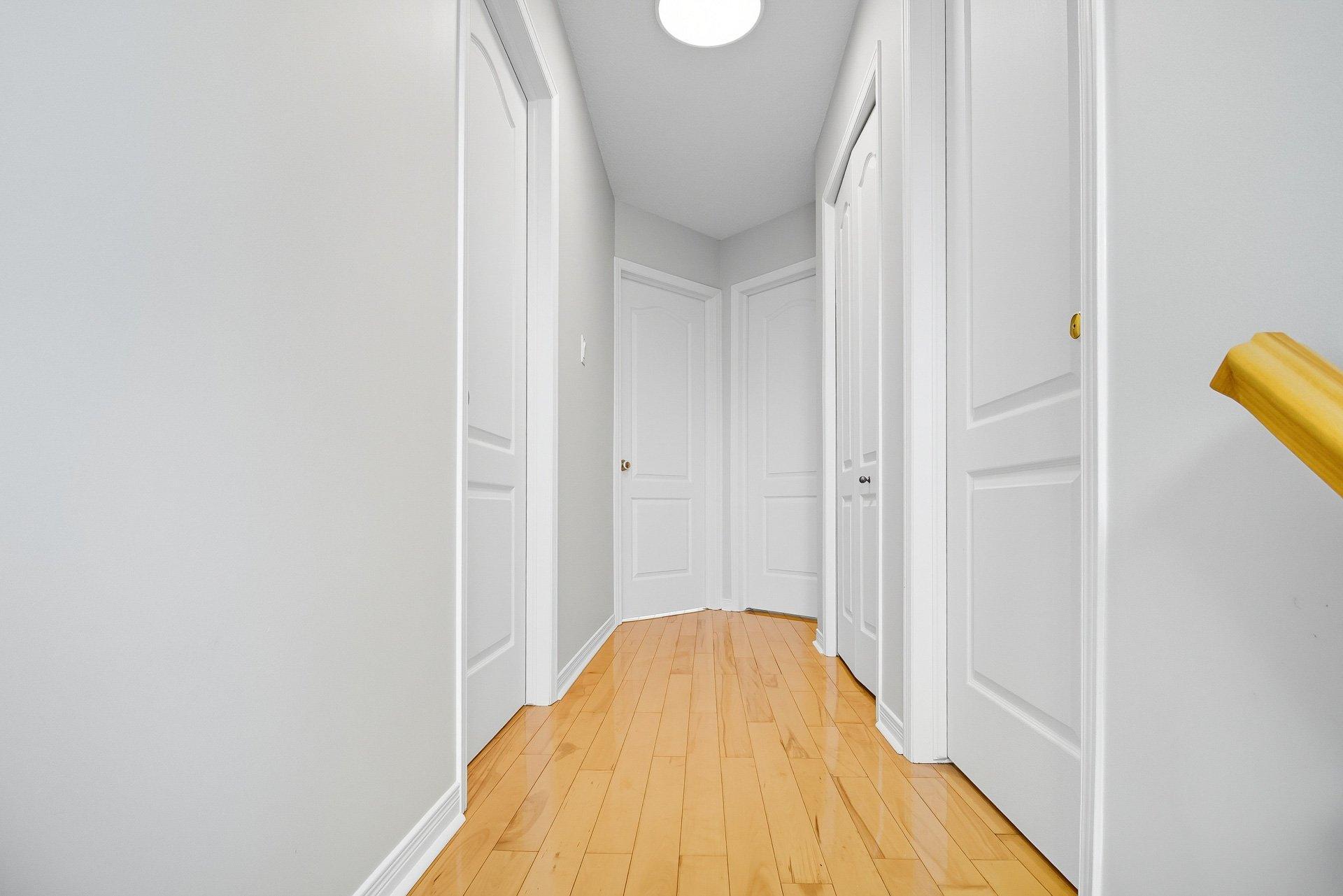 









45


Rue du Firmament

,
Gatineau (Hull),




QC
J9A3J1

