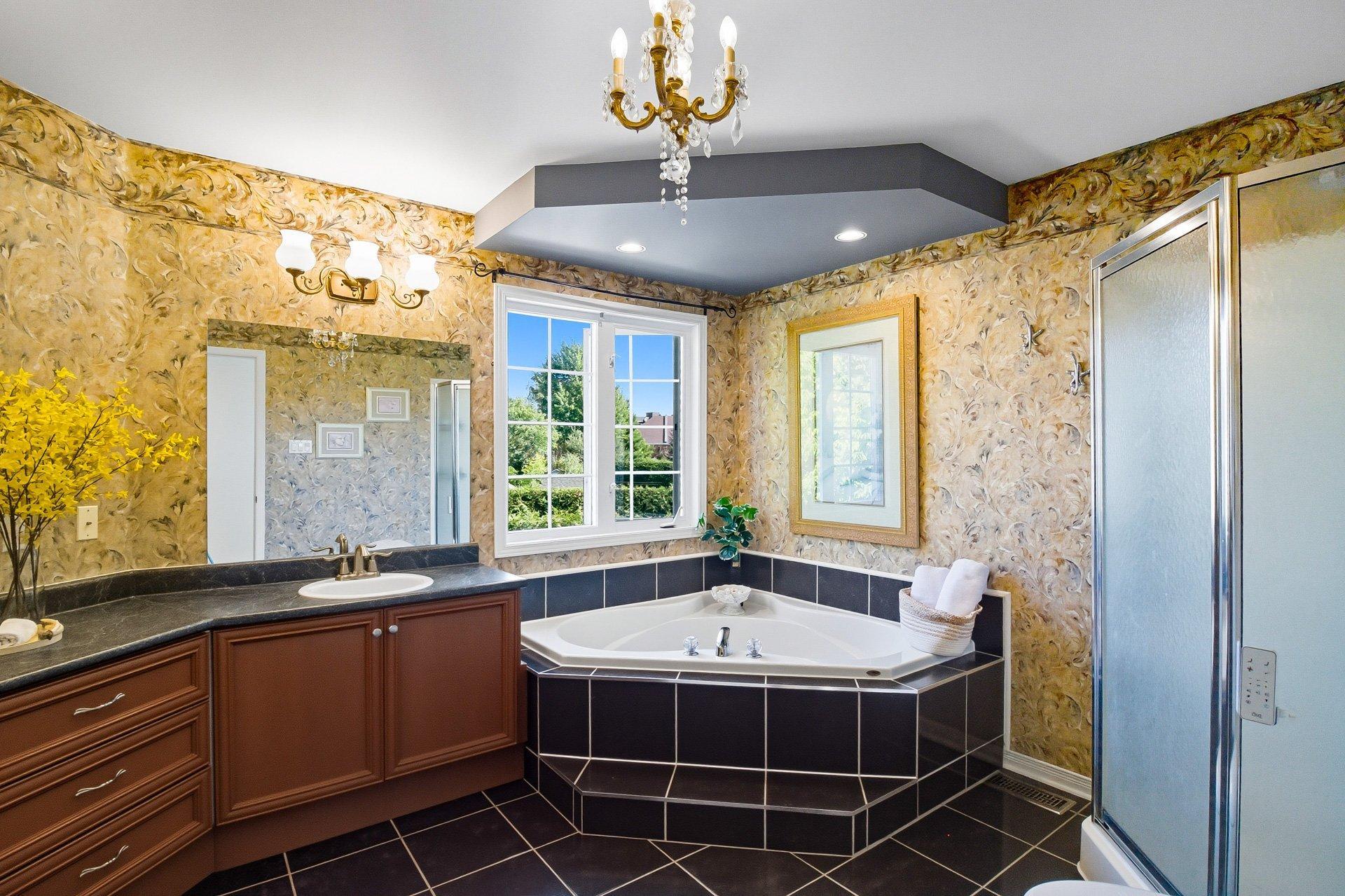 









45


Rue du Firmament

,
Gatineau (Hull),




QC
J9A3J1

