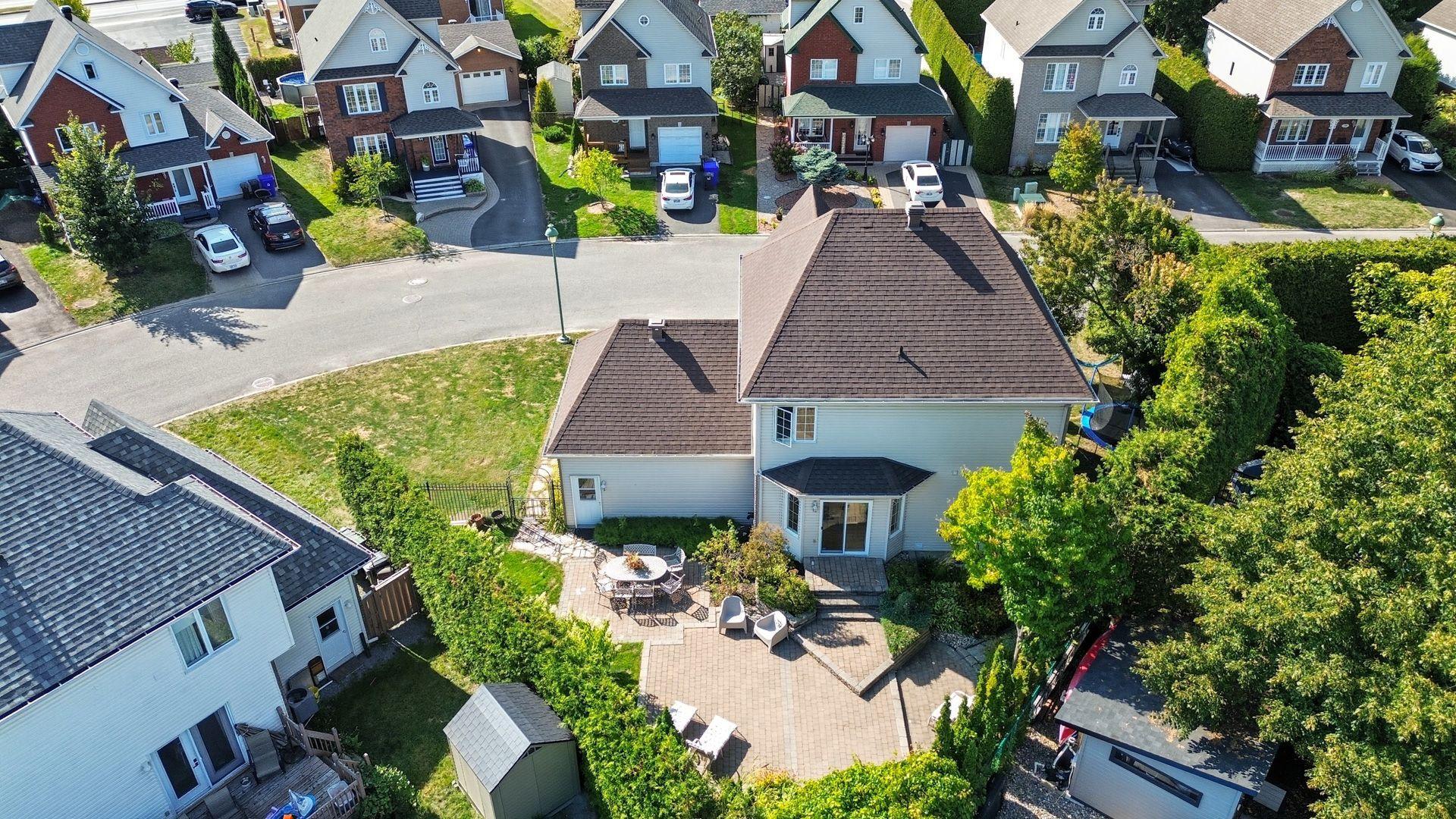 









45


Rue du Firmament

,
Gatineau (Hull),




QC
J9A3J1

