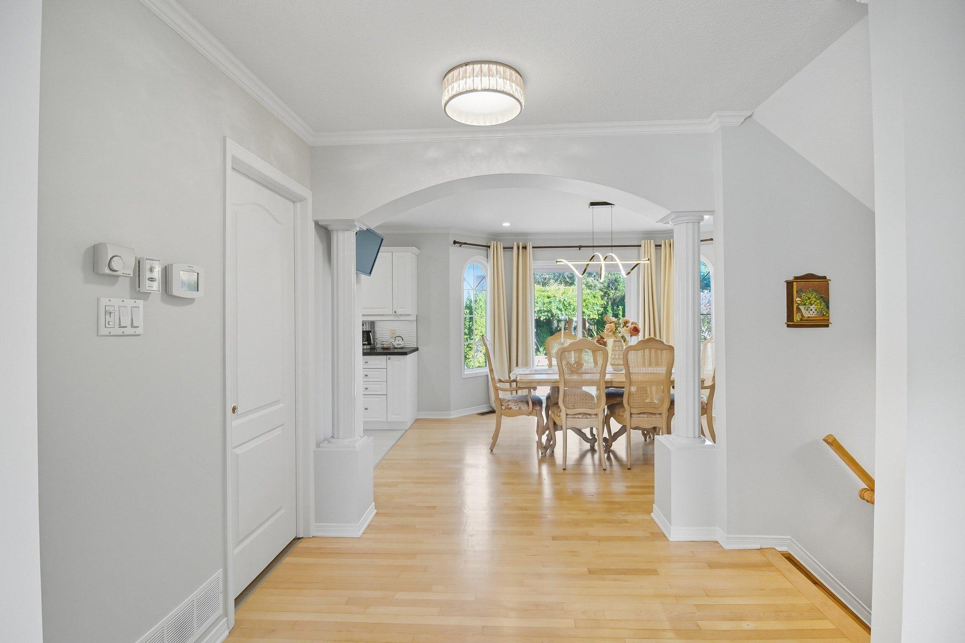 









45


Rue du Firmament

,
Gatineau (Hull),




QC
J9A3J1

