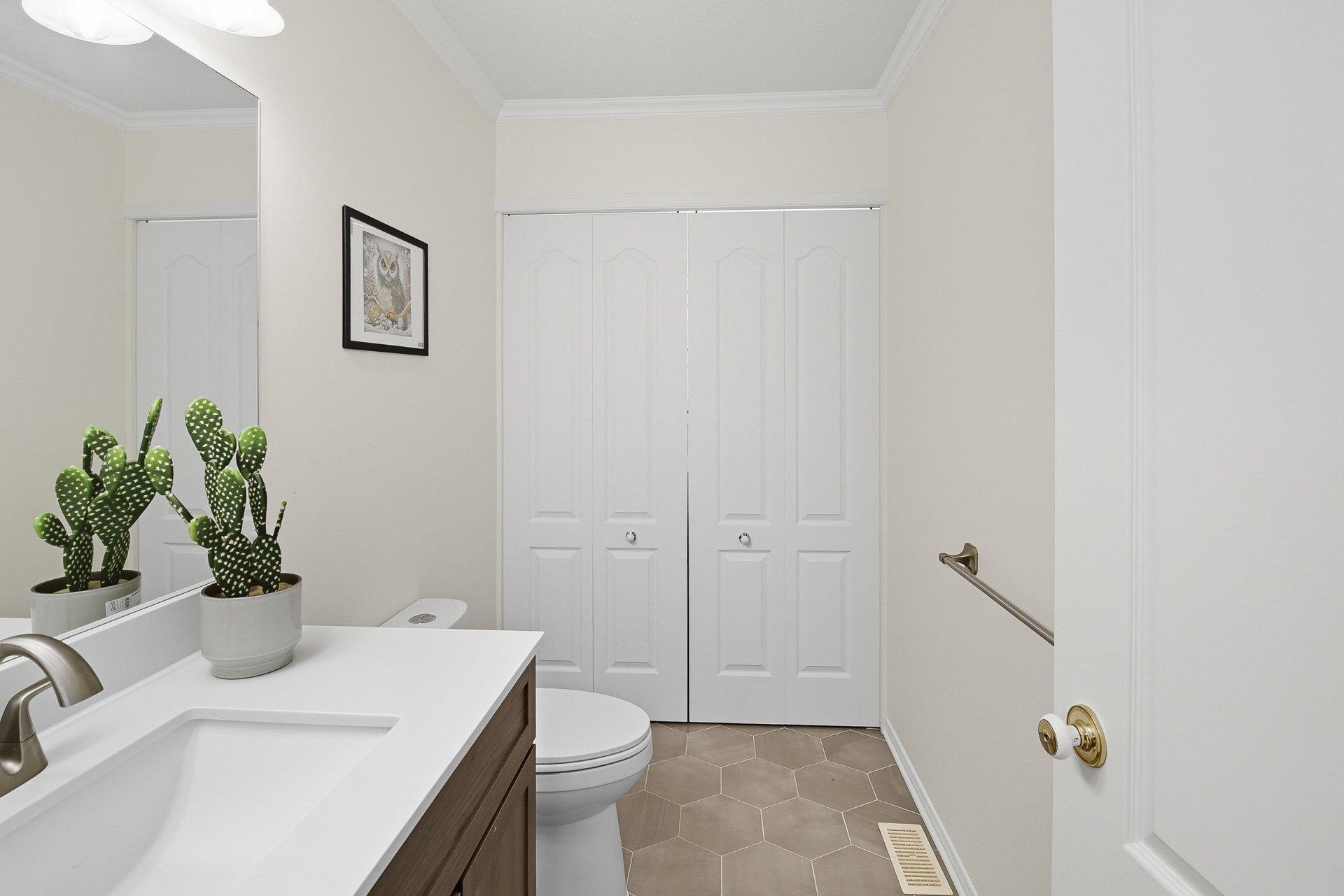 









45


Rue du Firmament

,
Gatineau (Hull),




QC
J9A3J1

