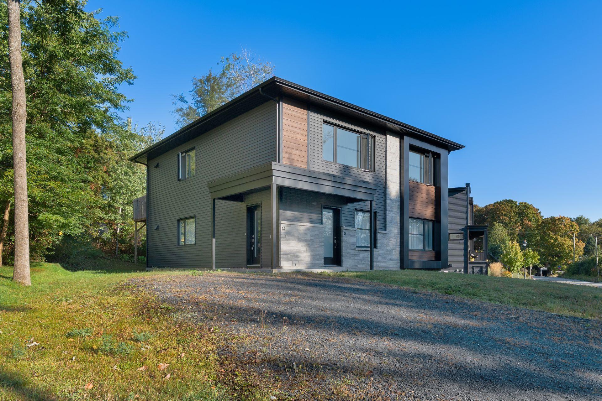









33


Rue Duncan-Bruce

,
Sherbrooke (Lennoxville),




QC
J1M2J2

