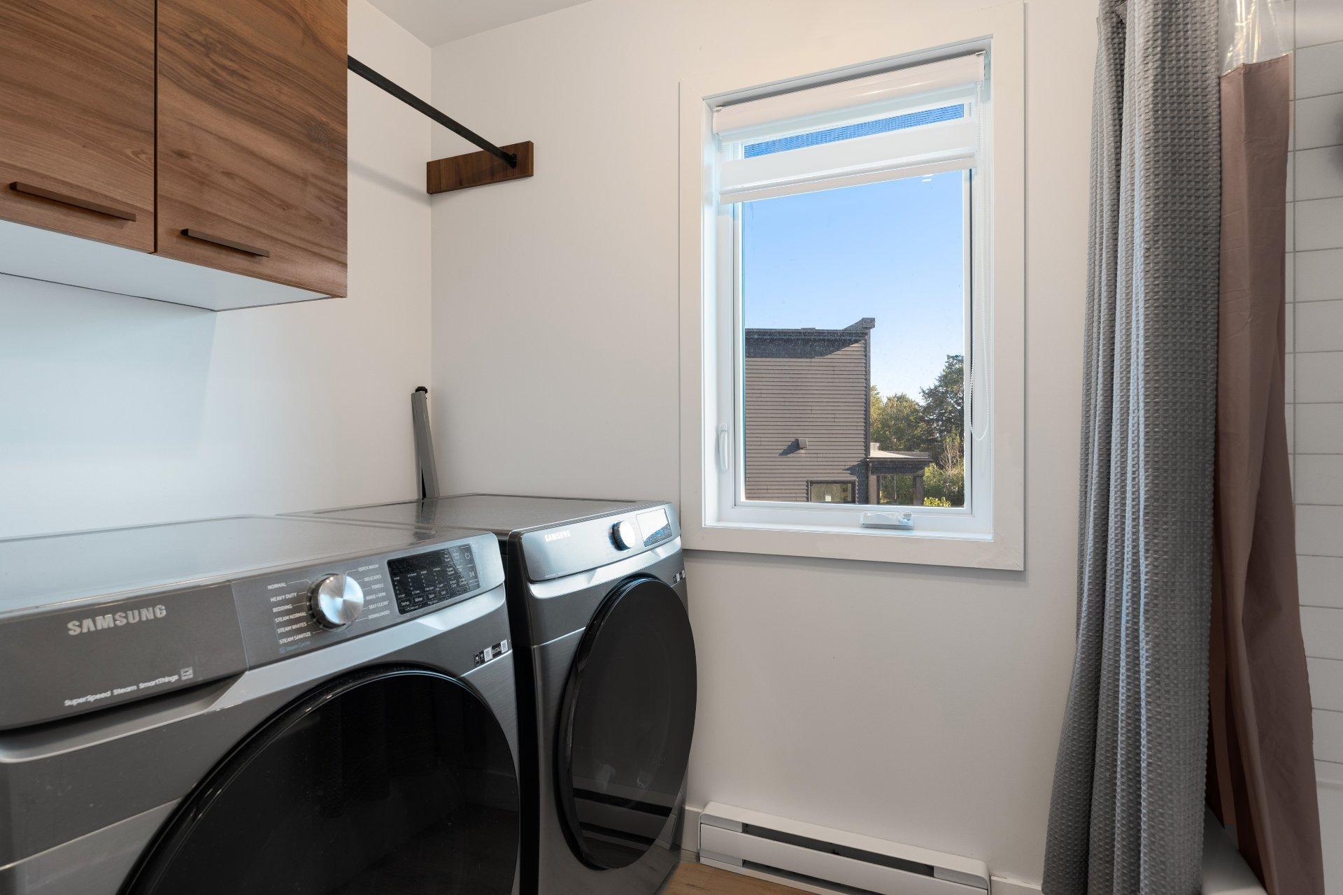 









33


Rue Duncan-Bruce

,
Sherbrooke (Lennoxville),




QC
J1M2J2

