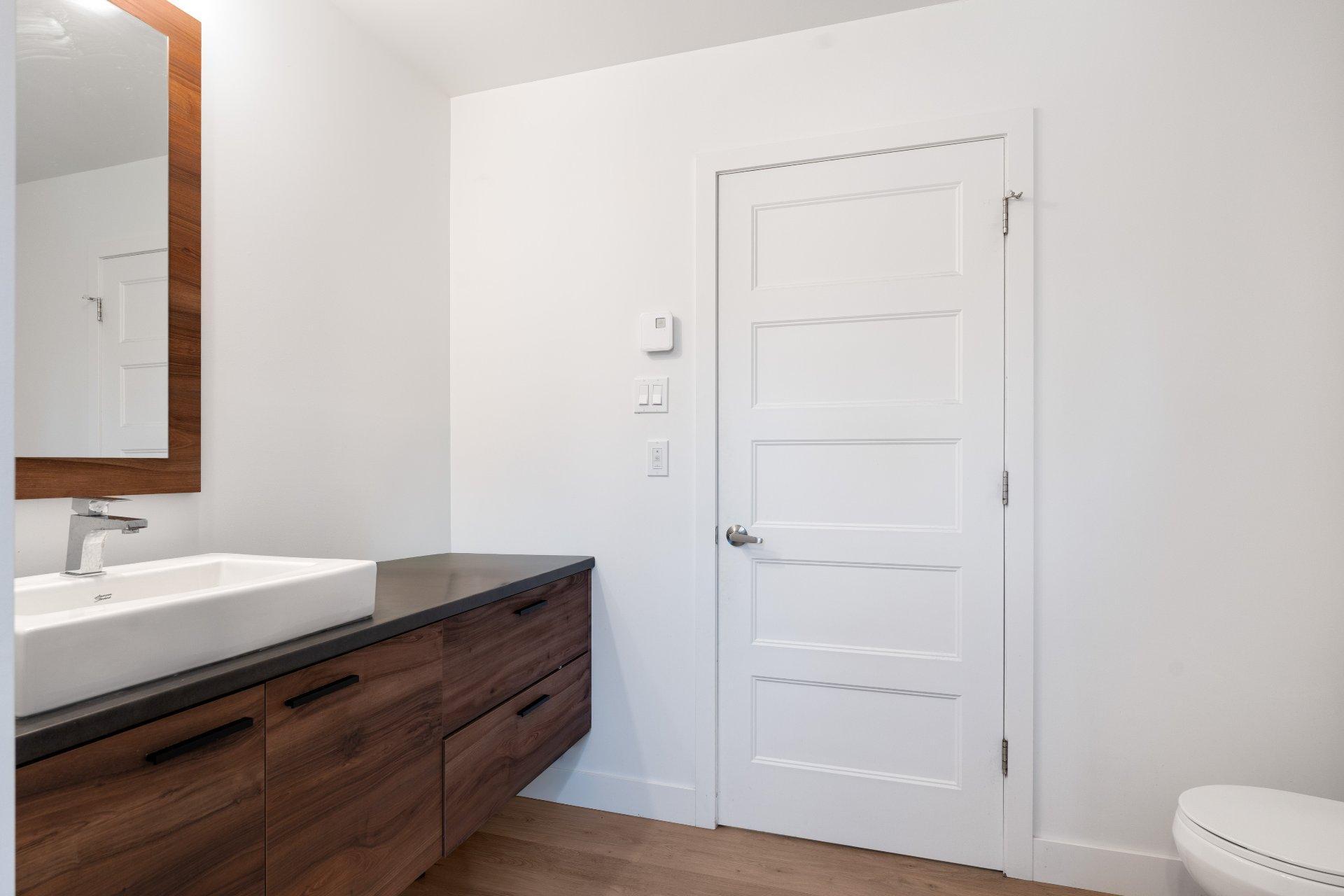 









33


Rue Duncan-Bruce

,
Sherbrooke (Lennoxville),




QC
J1M2J2

