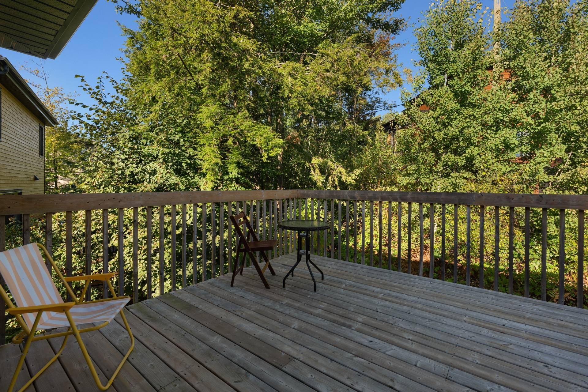 









33


Rue Duncan-Bruce

,
Sherbrooke (Lennoxville),




QC
J1M2J2

