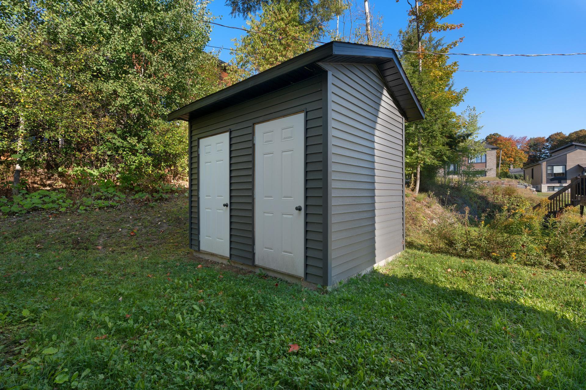 









33


Rue Duncan-Bruce

,
Sherbrooke (Lennoxville),




QC
J1M2J2

