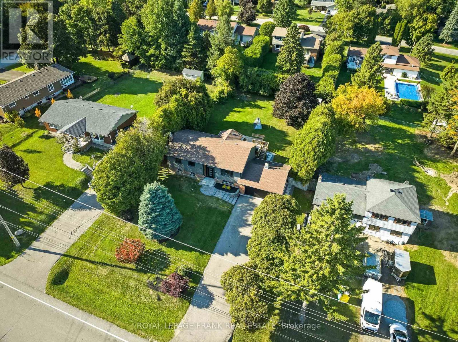 












22 YOUNG STREET

,
Uxbridge,




Ontario
L9P1B9

