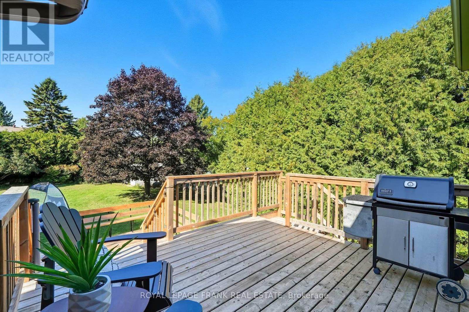 












22 YOUNG STREET

,
Uxbridge,




Ontario
L9P1B9

