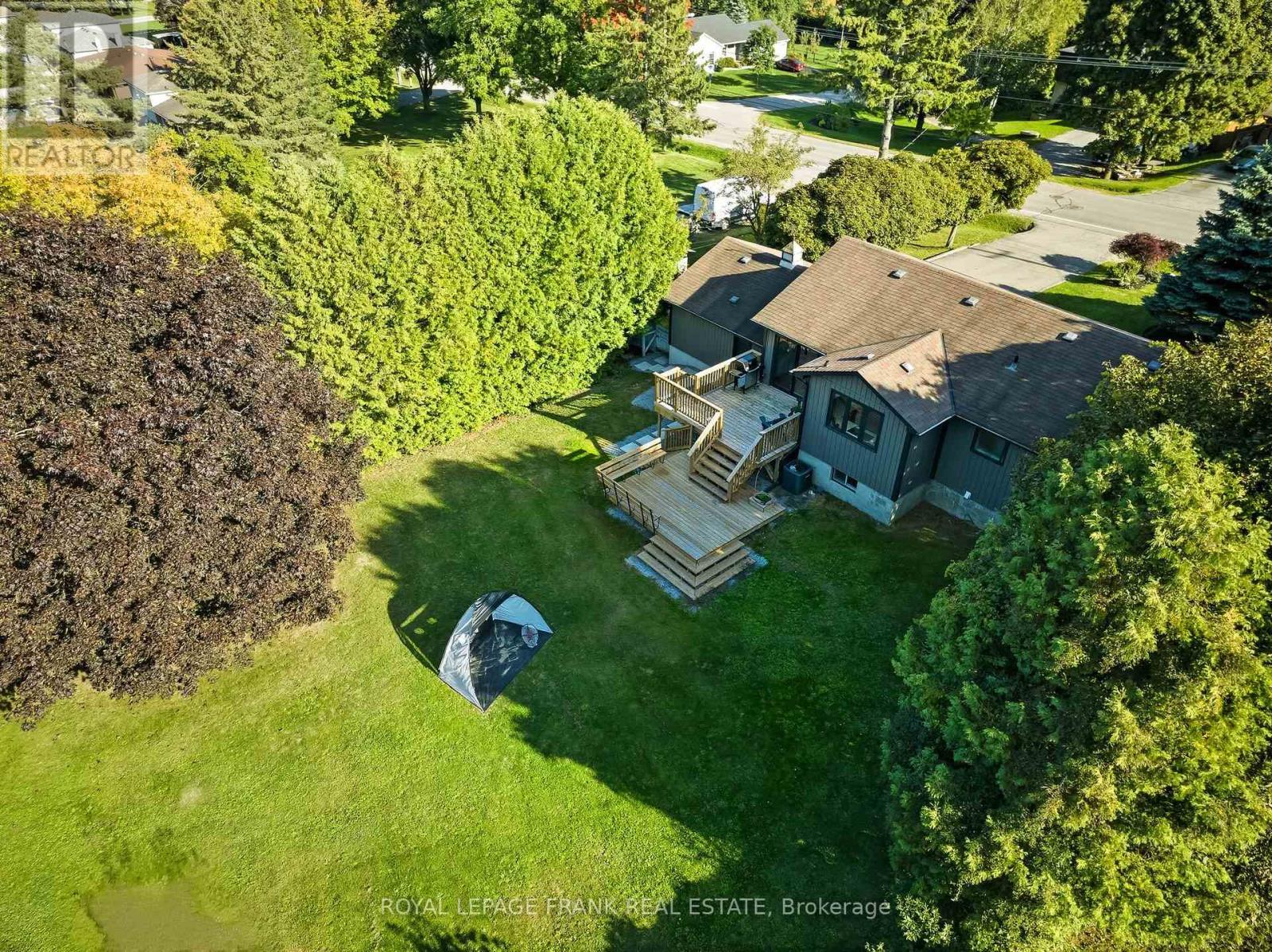 












22 YOUNG STREET

,
Uxbridge,




Ontario
L9P1B9

