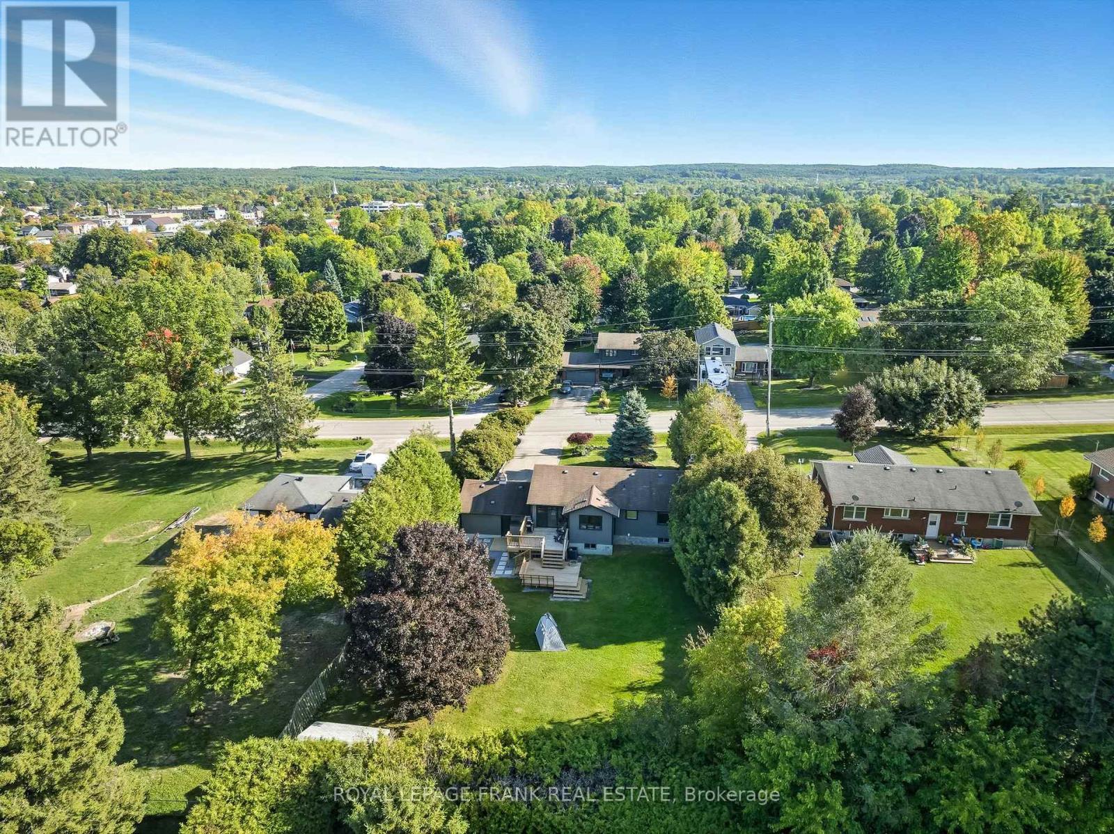 












22 YOUNG STREET

,
Uxbridge,




Ontario
L9P1B9

