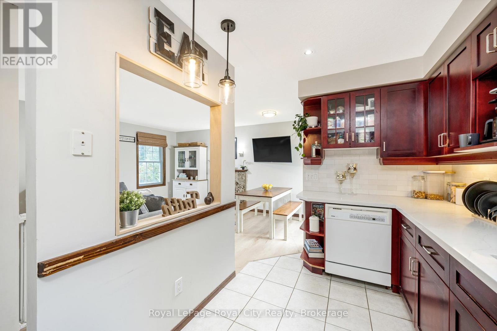 












151 QUEEN STREET

,
Guelph/Eramosa (Rockwood),




Ontario
N0B2K0


