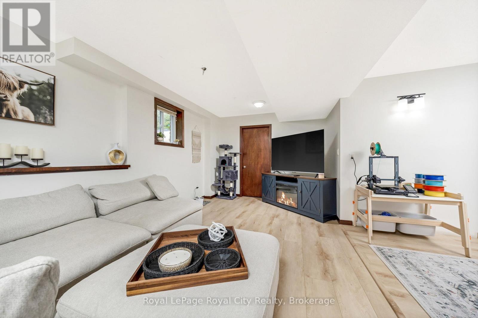 












151 QUEEN STREET

,
Guelph/Eramosa (Rockwood),




Ontario
N0B2K0

