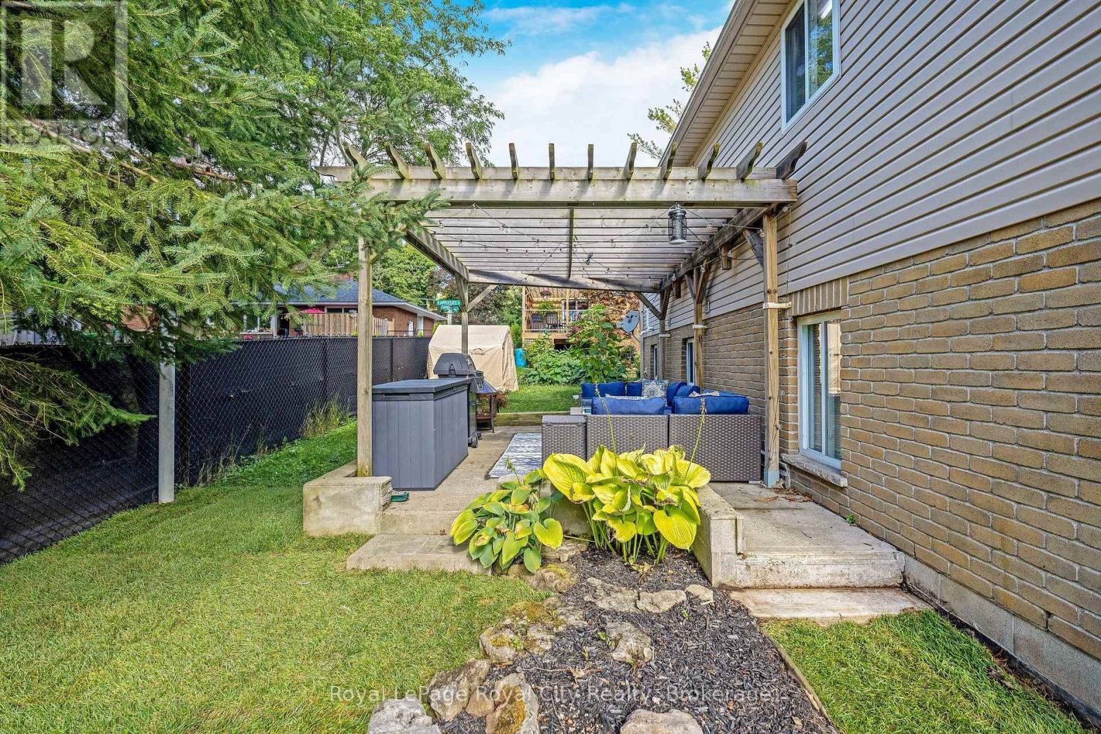 












151 QUEEN STREET

,
Guelph/Eramosa (Rockwood),




Ontario
N0B2K0

