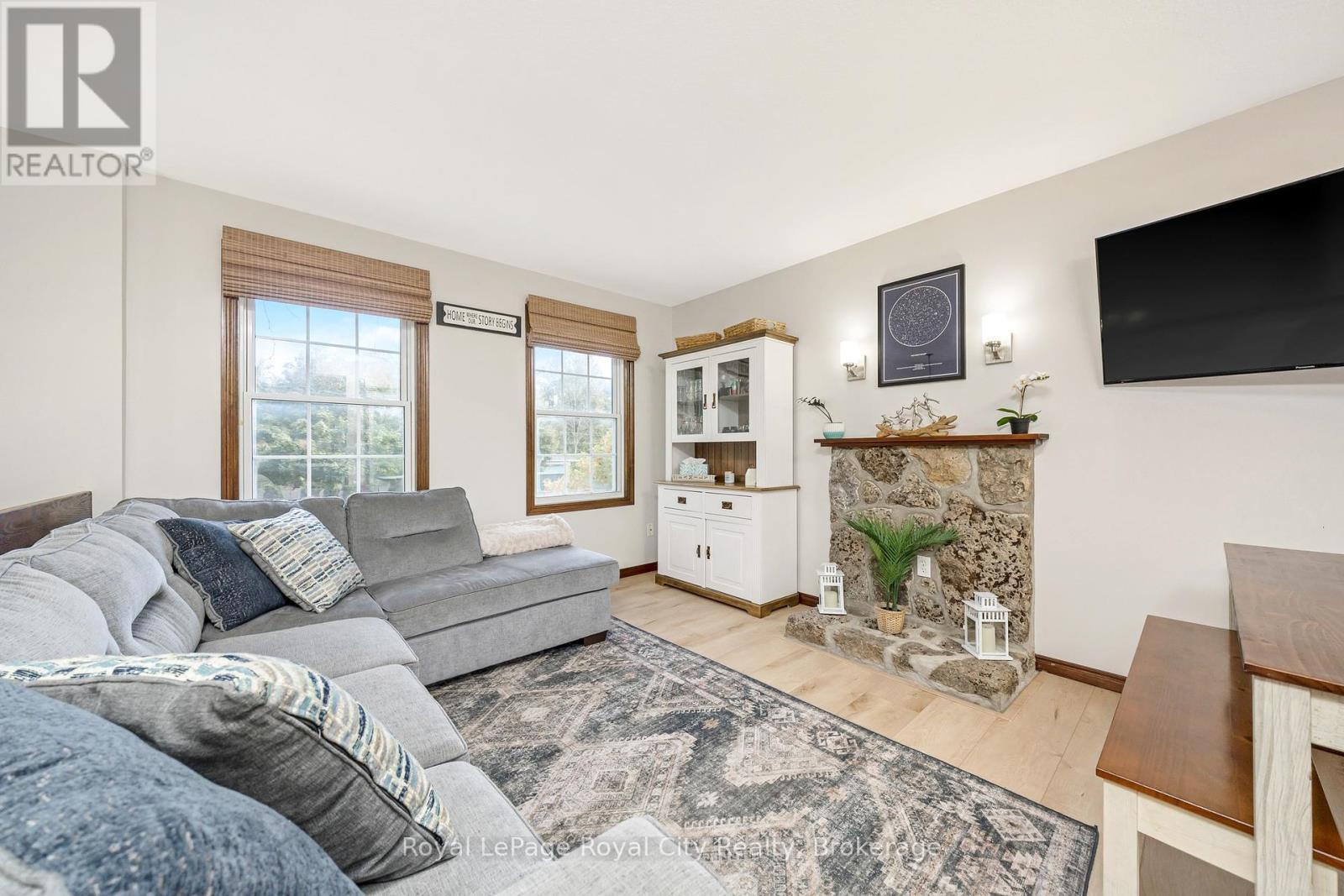 












151 QUEEN STREET

,
Guelph/Eramosa (Rockwood),




Ontario
N0B2K0

