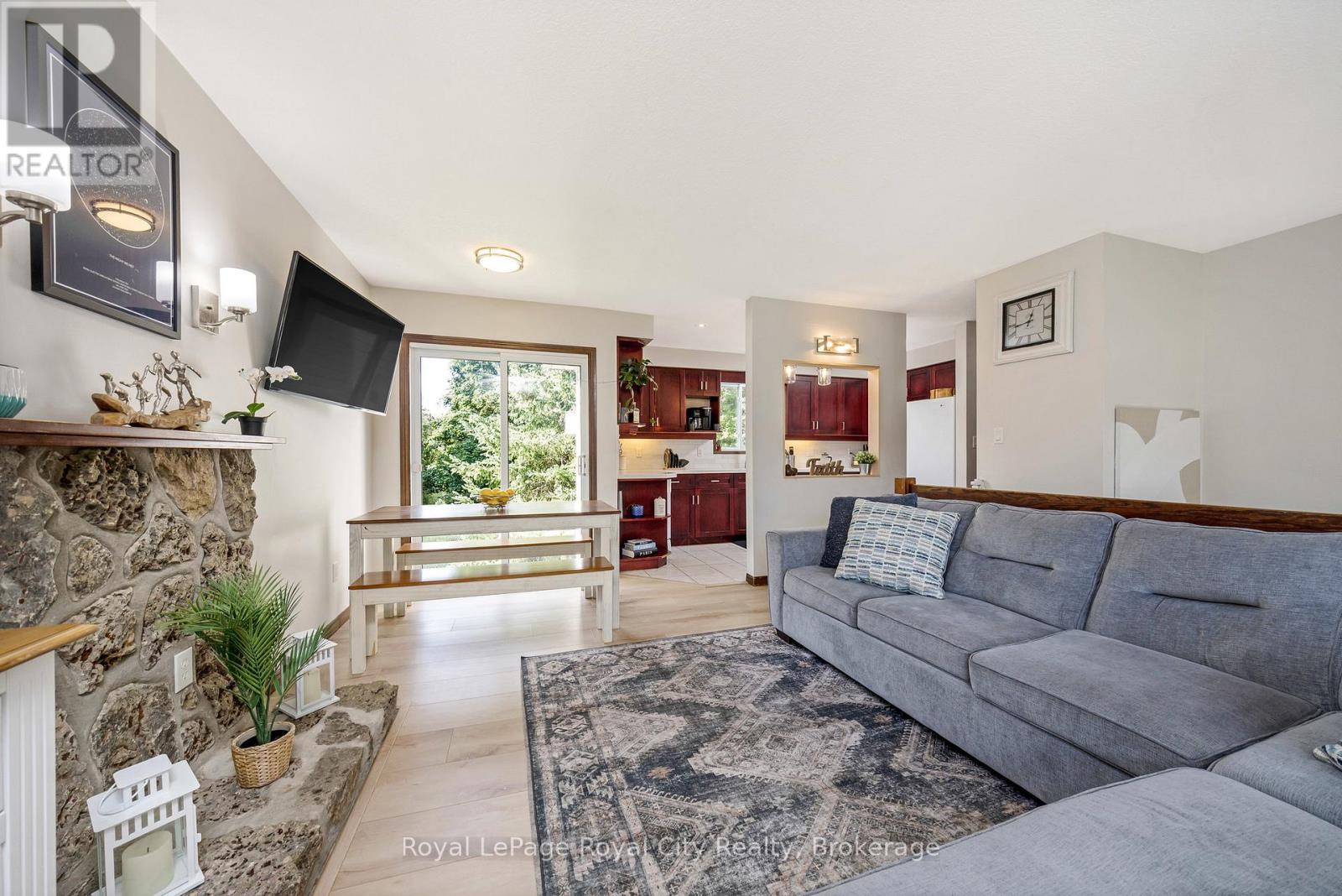 












151 QUEEN STREET

,
Guelph/Eramosa (Rockwood),




Ontario
N0B2K0

