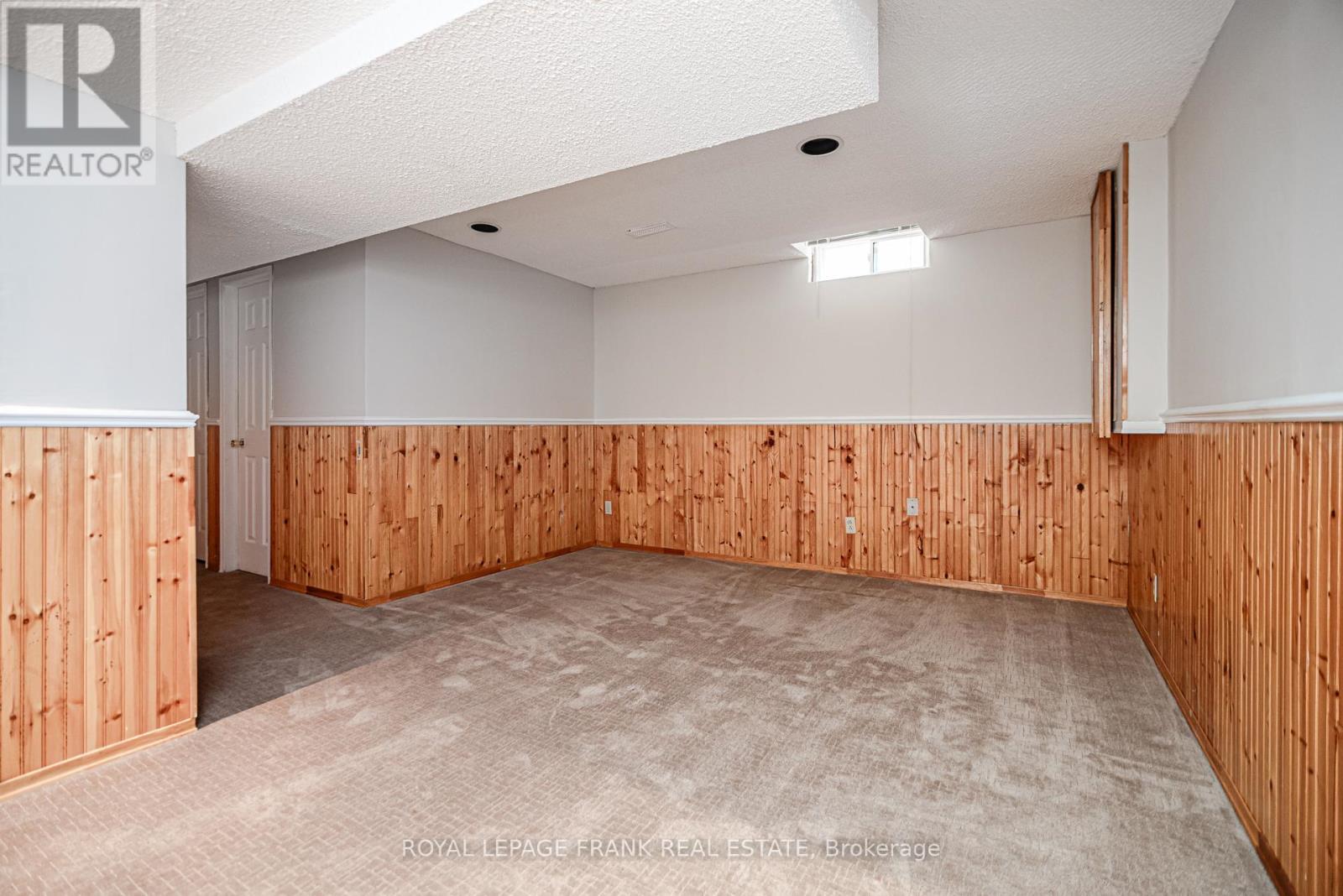 












40 REDHEAD CRESCENT

,
Toronto (Agincourt North),




Ontario
M1V3B4

