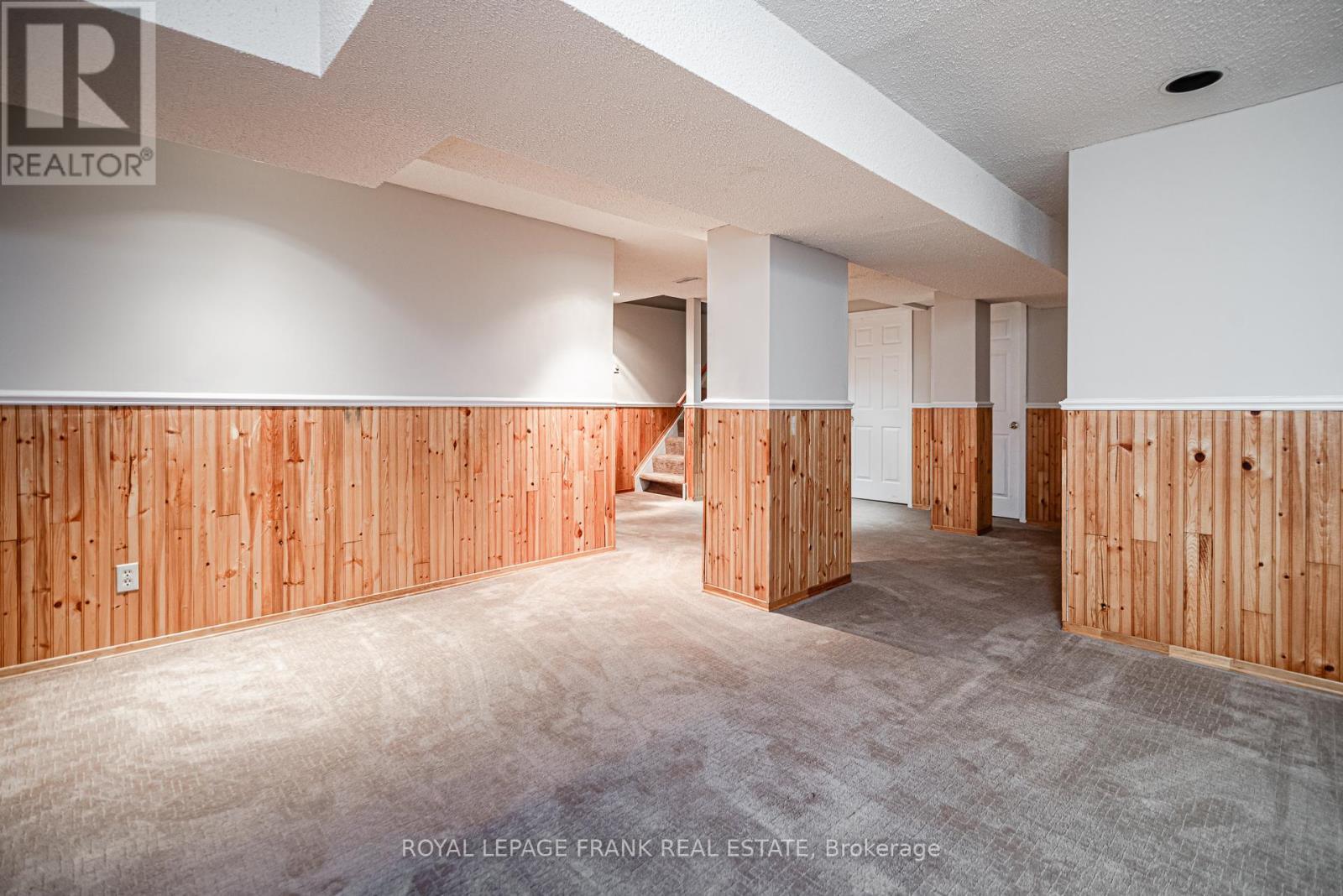 












40 REDHEAD CRESCENT

,
Toronto (Agincourt North),




Ontario
M1V3B4


