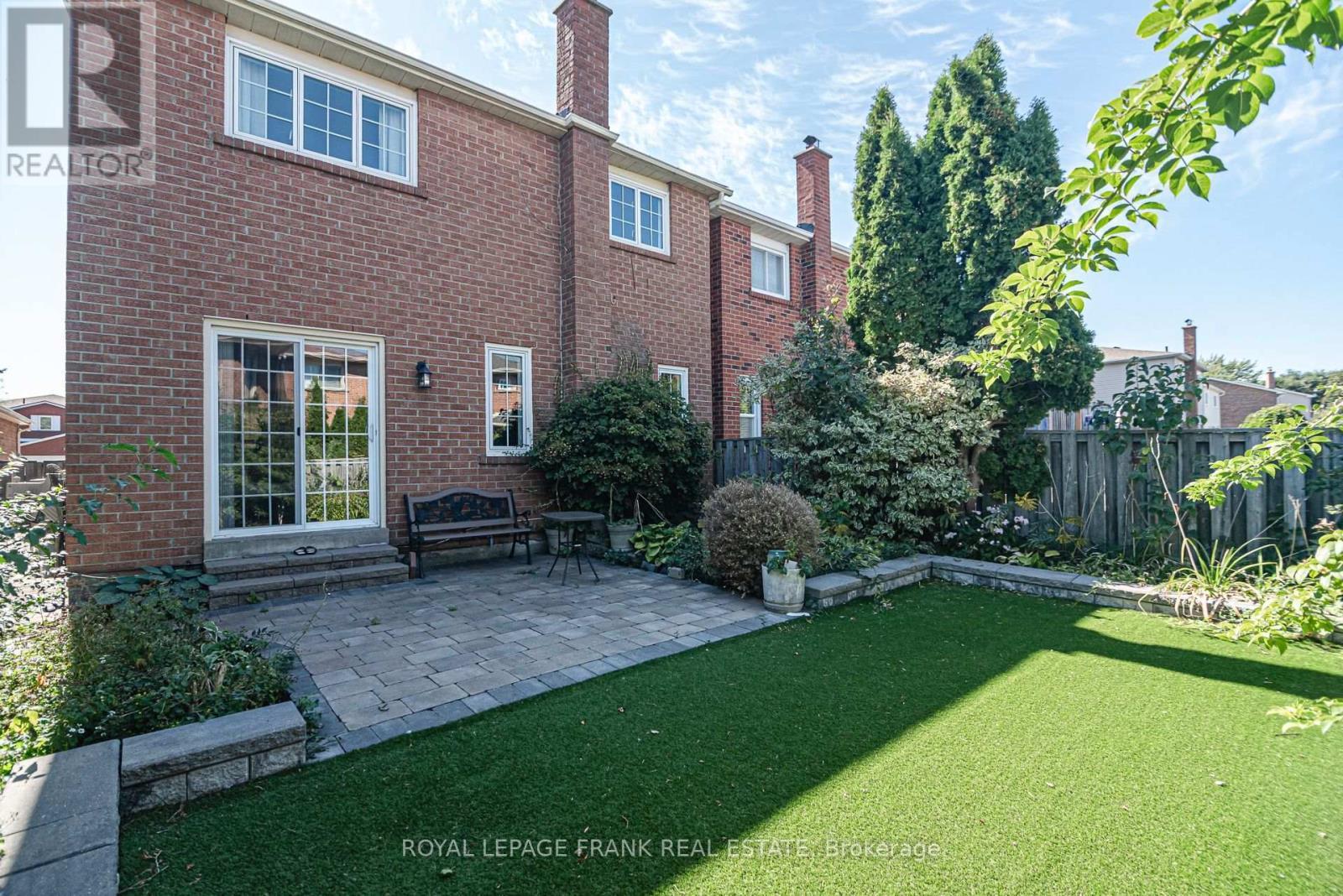 












40 REDHEAD CRESCENT

,
Toronto (Agincourt North),




Ontario
M1V3B4

