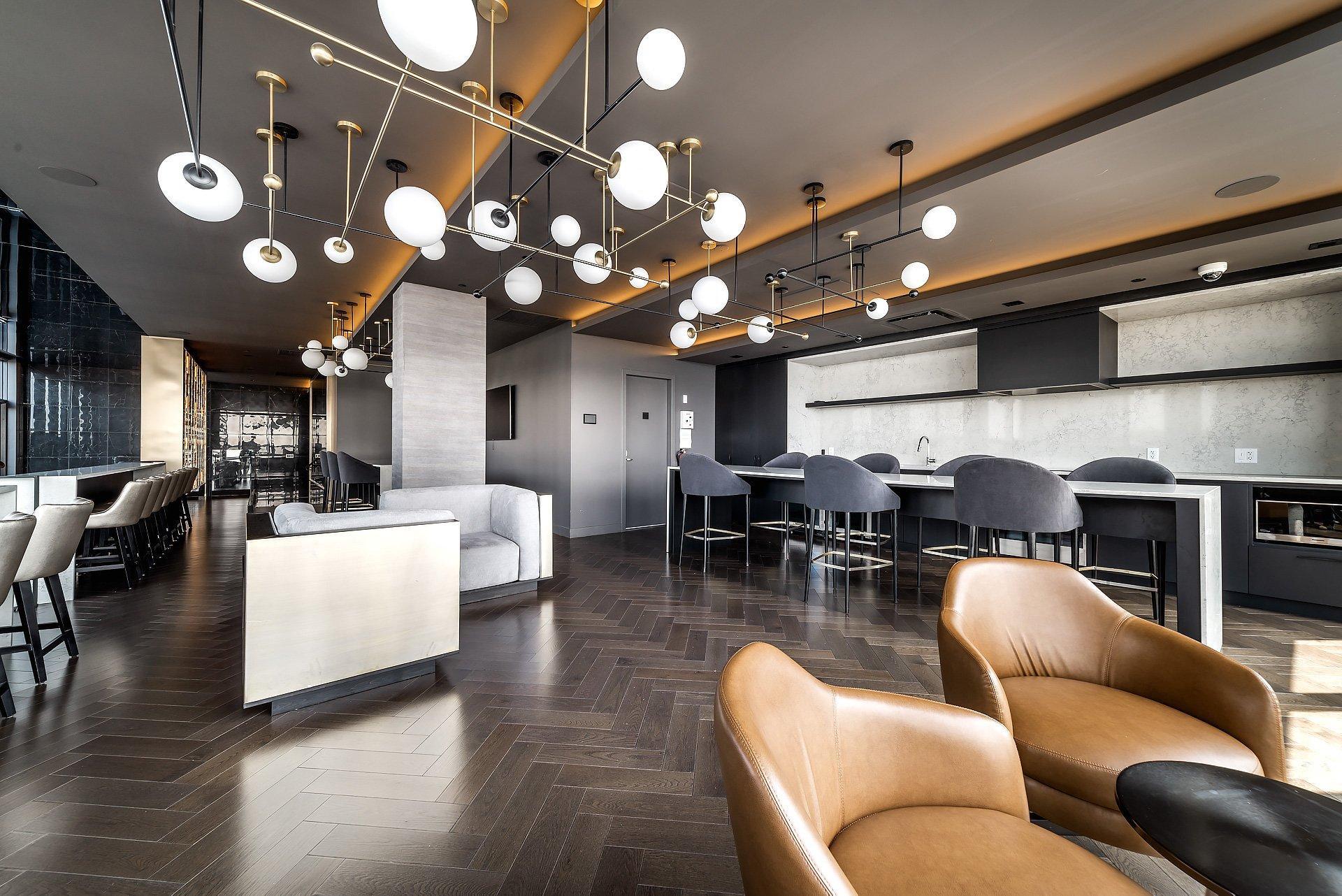 









1188


Rue St-Antoine O.

, 3911,
Montréal (Ville-Marie),




QC
H3C1B4

