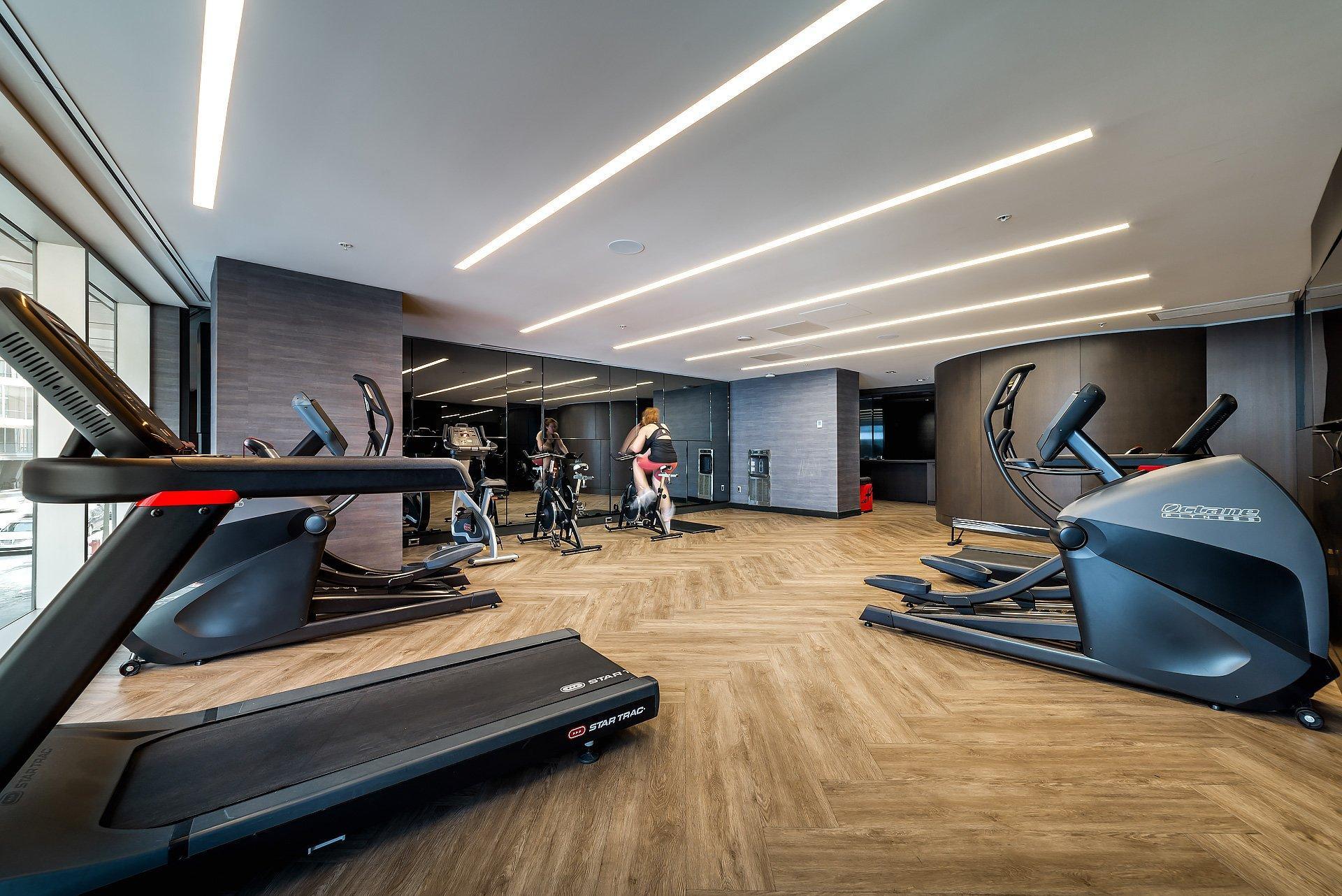 









1188


Rue St-Antoine O.

, 3911,
Montréal (Ville-Marie),




QC
H3C1B4


