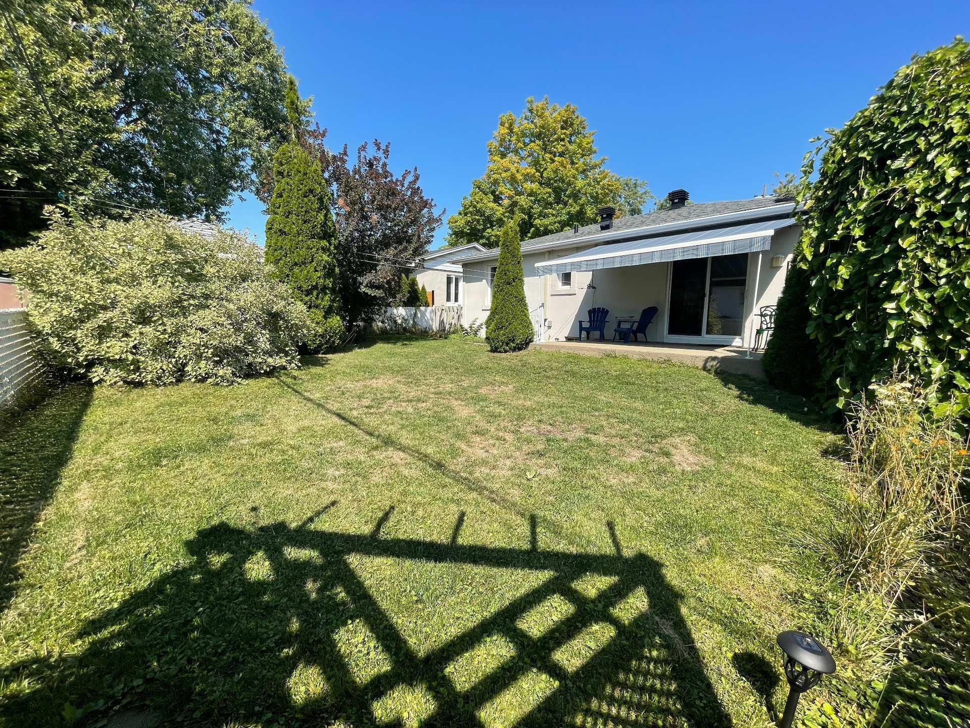 









2760


Rue Cirier

,
Montréal (Mercier/Hochelaga-Maisonneuve),




QC
H1L5T4

