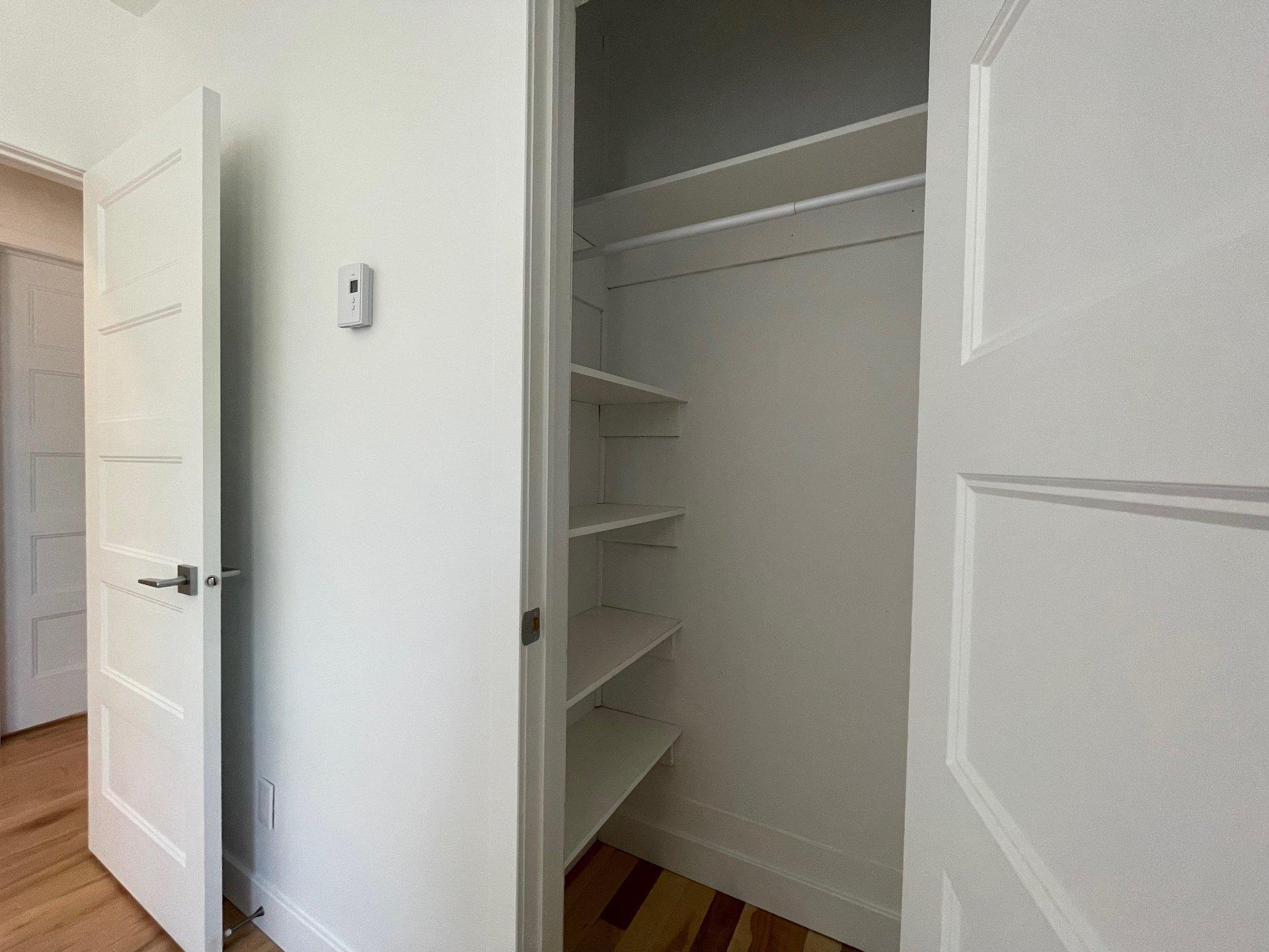 









2760


Rue Cirier

,
Montréal (Mercier/Hochelaga-Maisonneuve),




QC
H1L5T4

