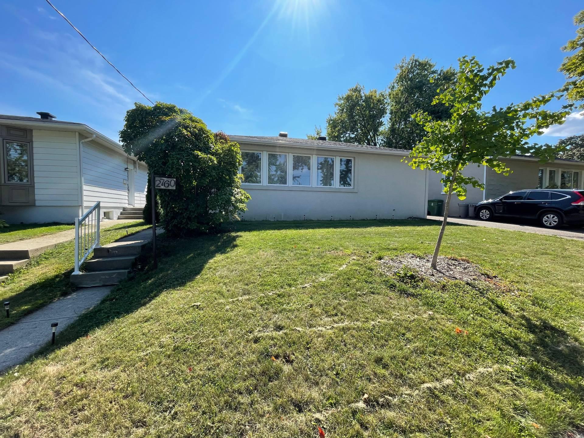 









2760


Rue Cirier

,
Montréal (Mercier/Hochelaga-Maisonneuve),




QC
H1L5T4


