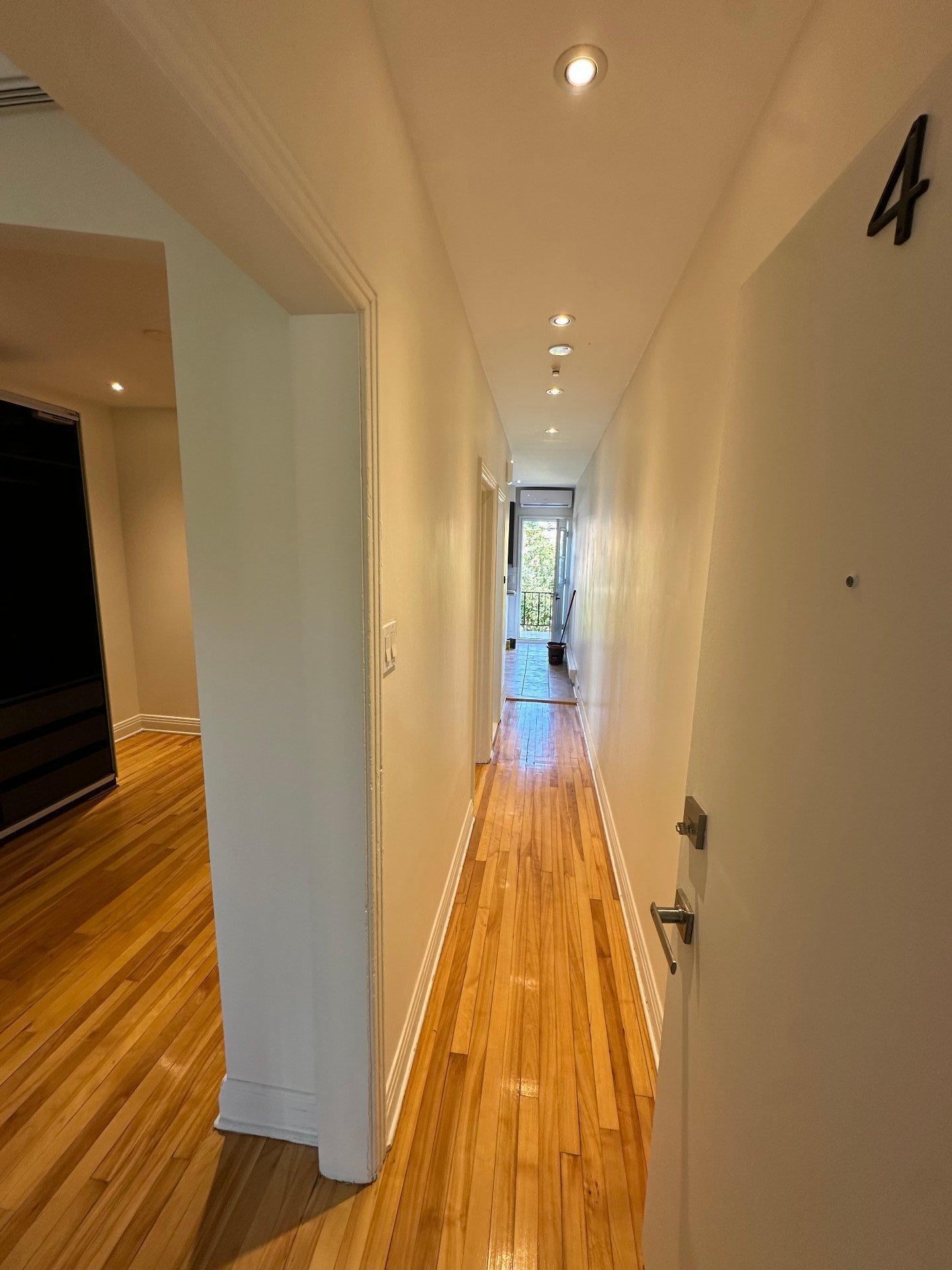 









7921


Av. Querbes

, 4,
Montréal (Villeray/Saint-Michel/Parc-Extension),




QC
H3N2C2

