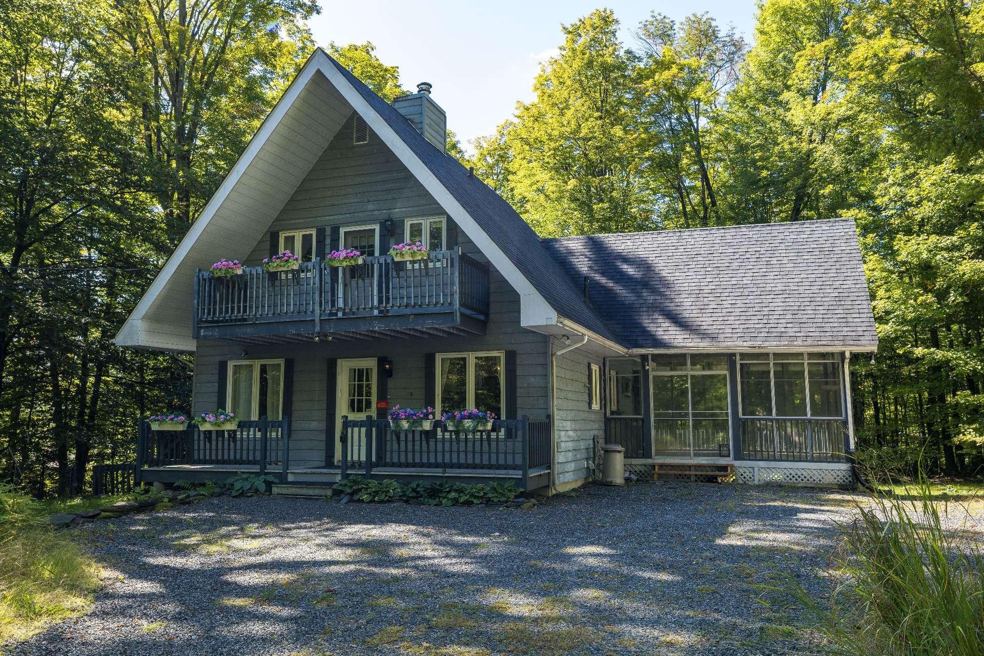 









68


Rue des Floralies

,
Austin,




QC
J0B1B0

