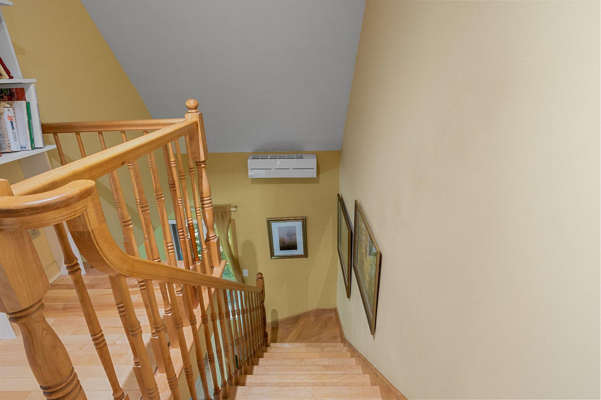 









68


Rue des Floralies

,
Austin,




QC
J0B1B0

