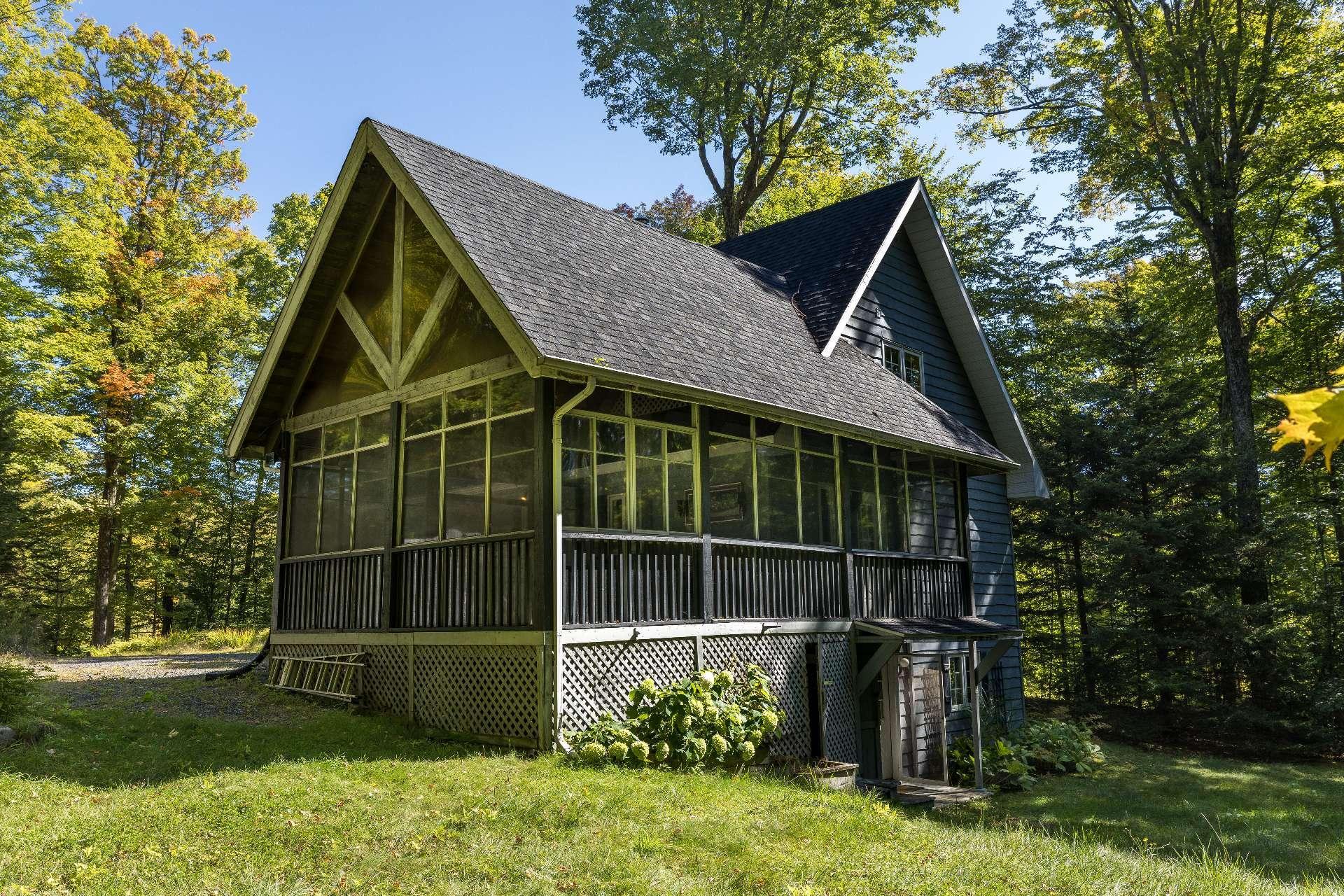 









68


Rue des Floralies

,
Austin,




QC
J0B1B0

