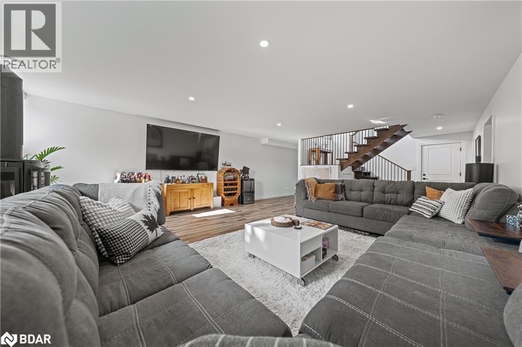 












103 UGOVSEK Crescent

,
Annan,




Ontario
N0H1B0

