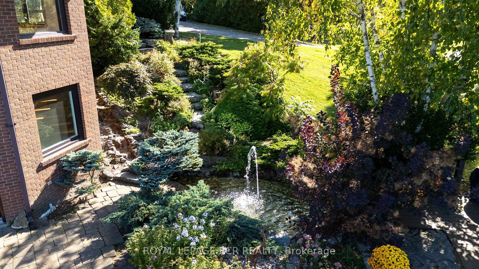 









15735


Highway 27

N/A,
King,







ON
L0G 1T0

