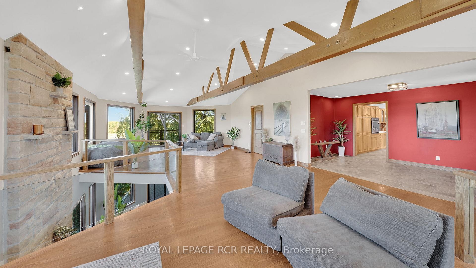 









15735


Highway 27

N/A,
King,







ON
L0G 1T0

