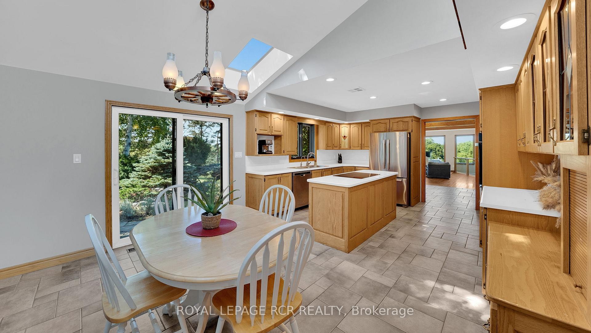 









15735


Highway 27

N/A,
King,







ON
L0G 1T0

